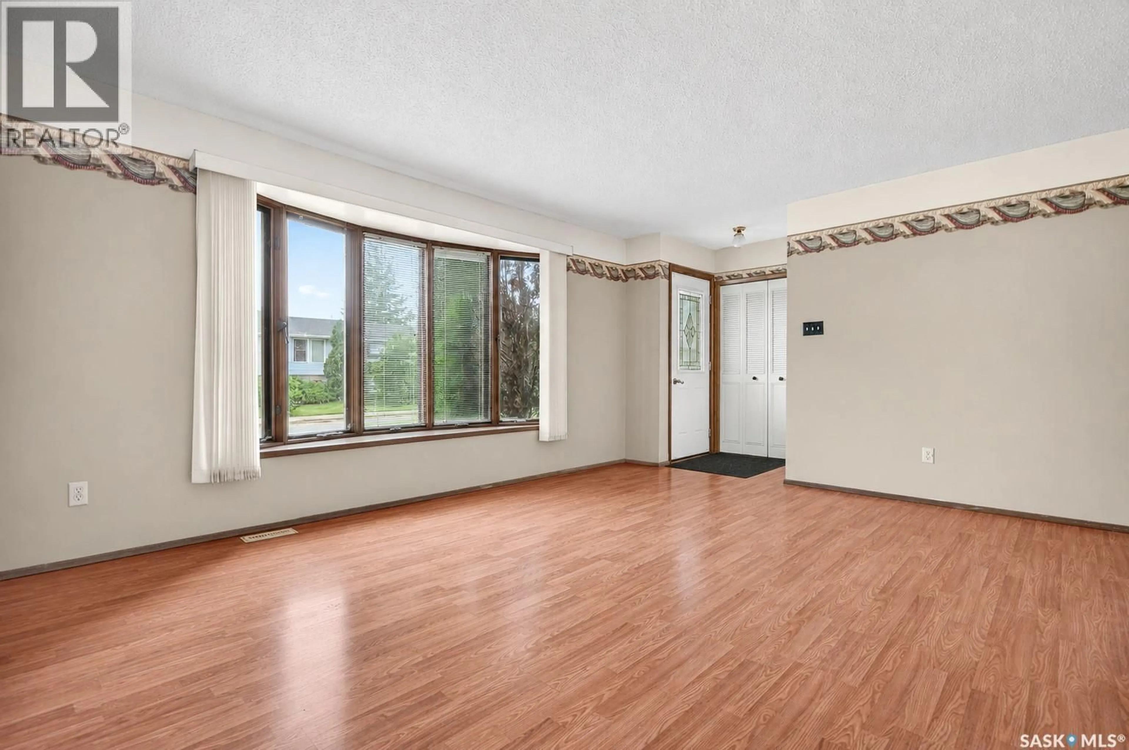 A pic of a room for 1373 PRINCE CRESCENT, Moose Jaw Saskatchewan S6H6E6