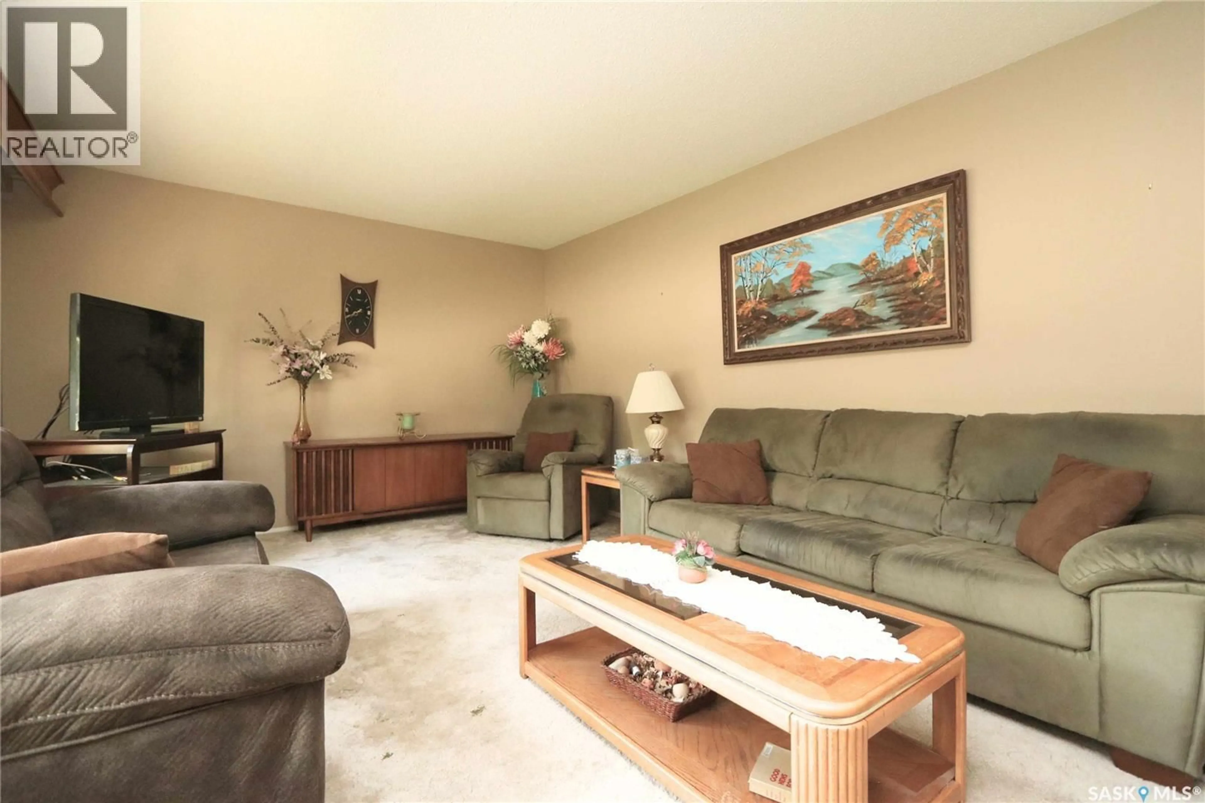 Living room with furniture, unknown for 546 RIVERVIEW ROAD, Yorkton Saskatchewan S3N2X9