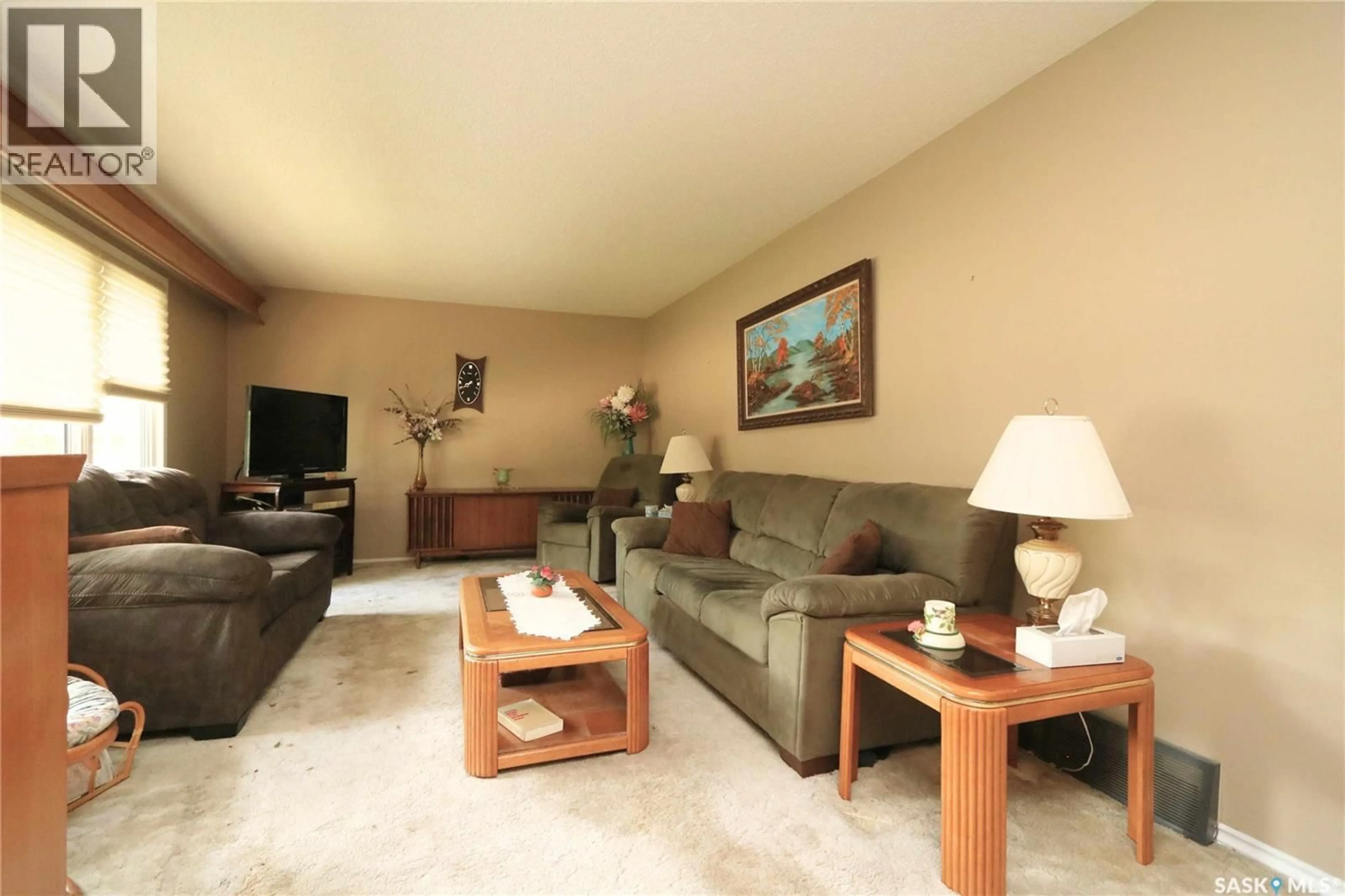 Living room with furniture, unknown for 546 RIVERVIEW ROAD, Yorkton Saskatchewan S3N2X9