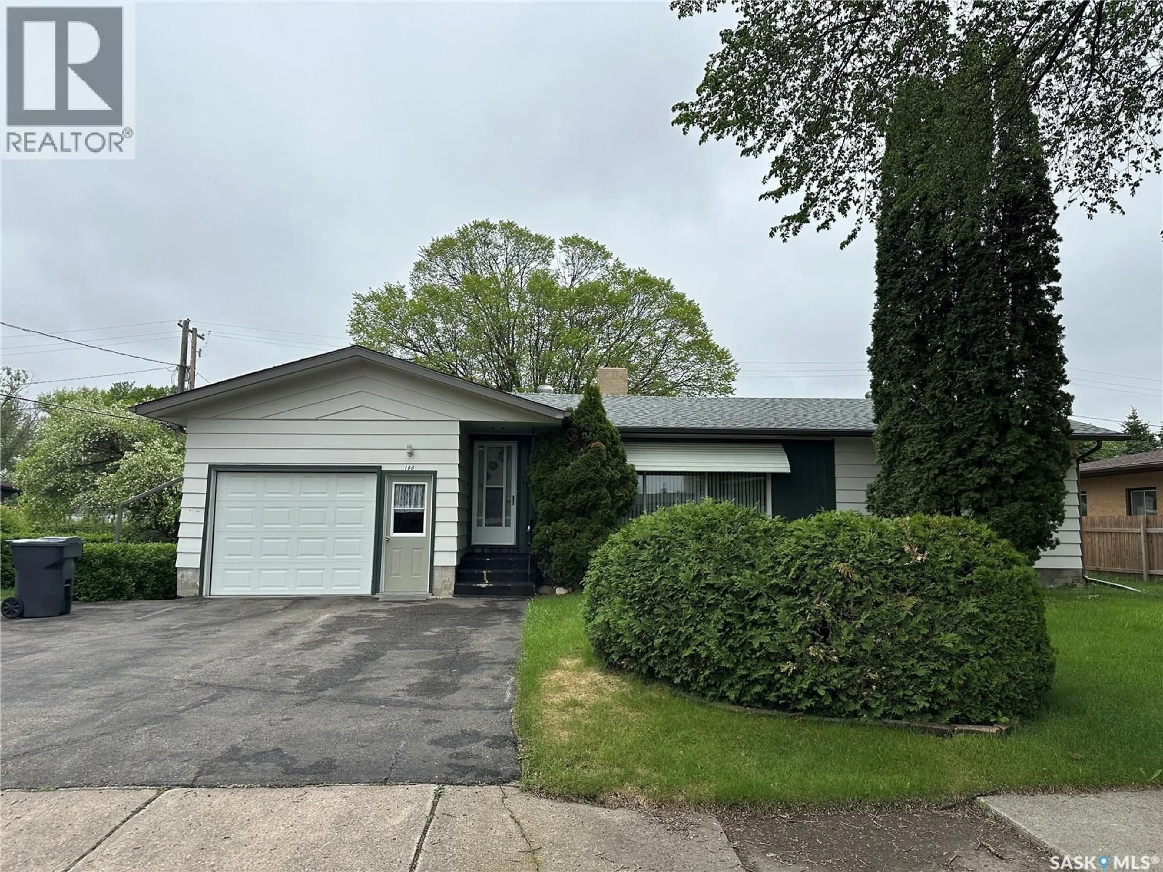 Home with vinyl exterior material, street for 168 SHEVCHENKO CRESCENT, Canora Saskatchewan S0A0L0