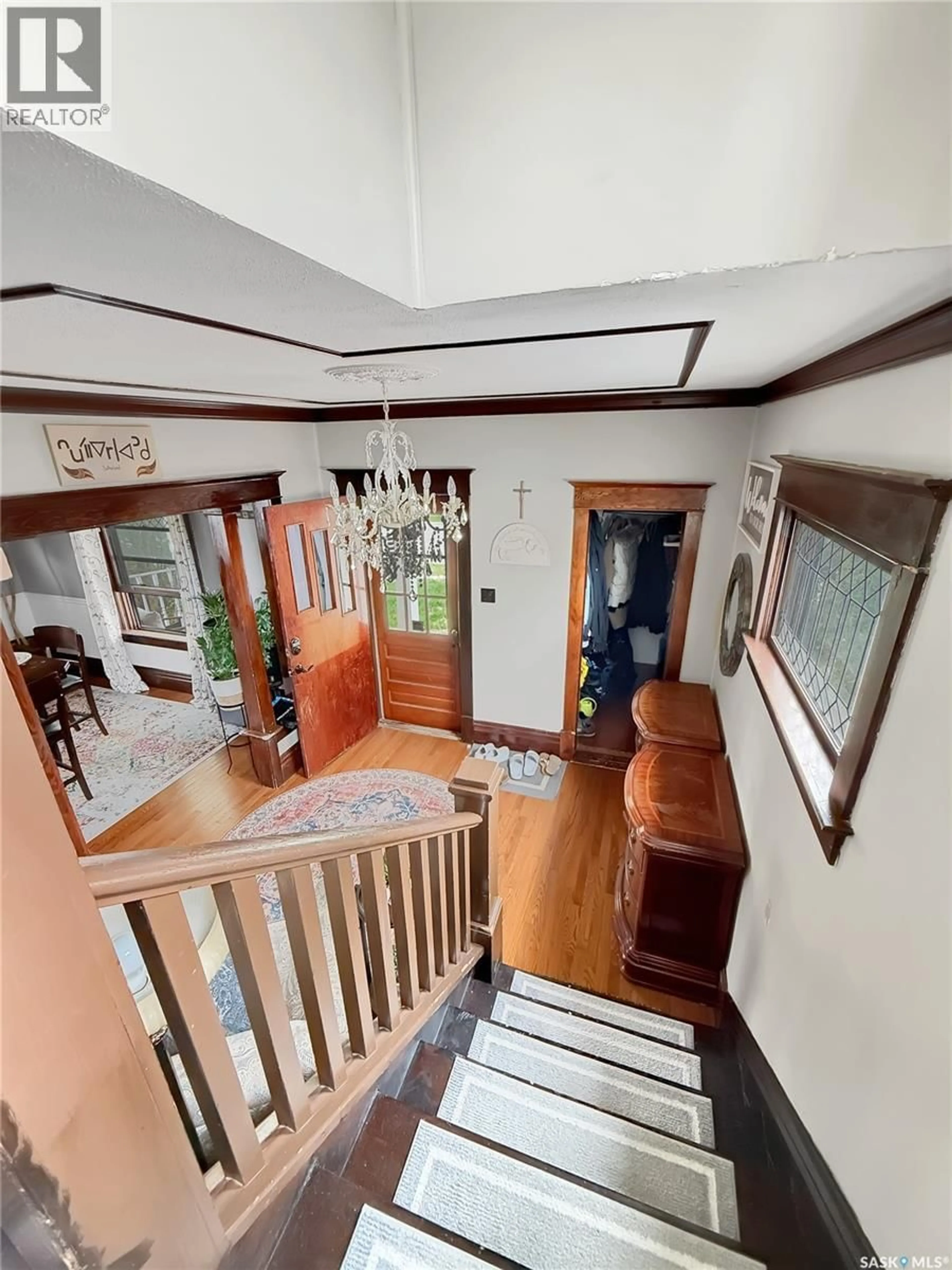 Indoor foyer for 1362 98TH STREET, North Battleford Saskatchewan S9A0M2