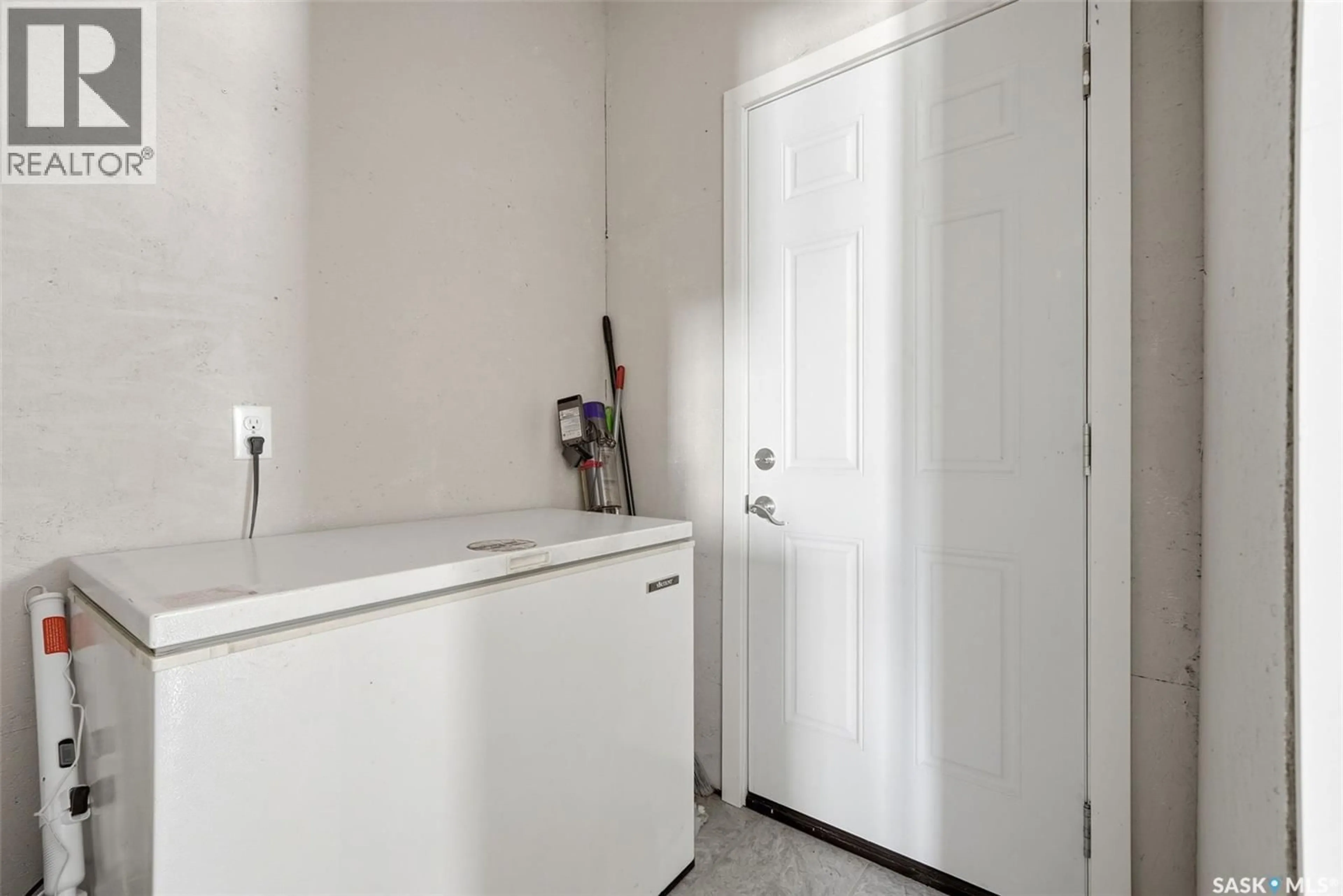 Unknown for 228 NICOLL AVENUE, Regina Beach Saskatchewan S0G4C0