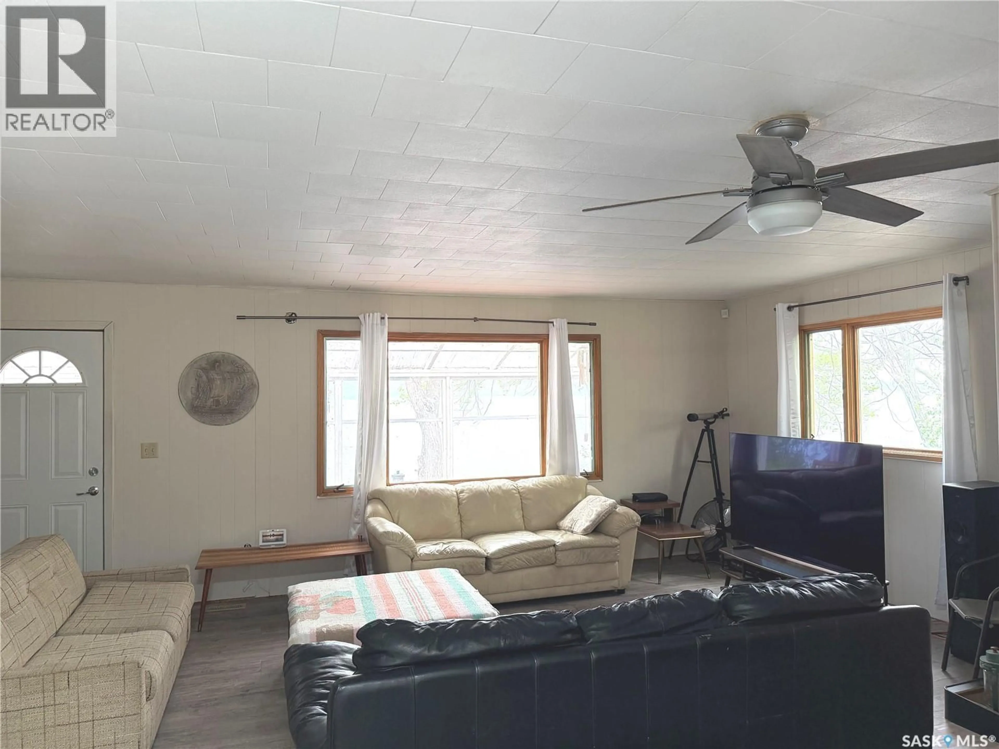 Living room with furniture, unknown for 66 PASQUA LAKE ROAD, Fort Qu'Appelle Saskatchewan S0G1S0