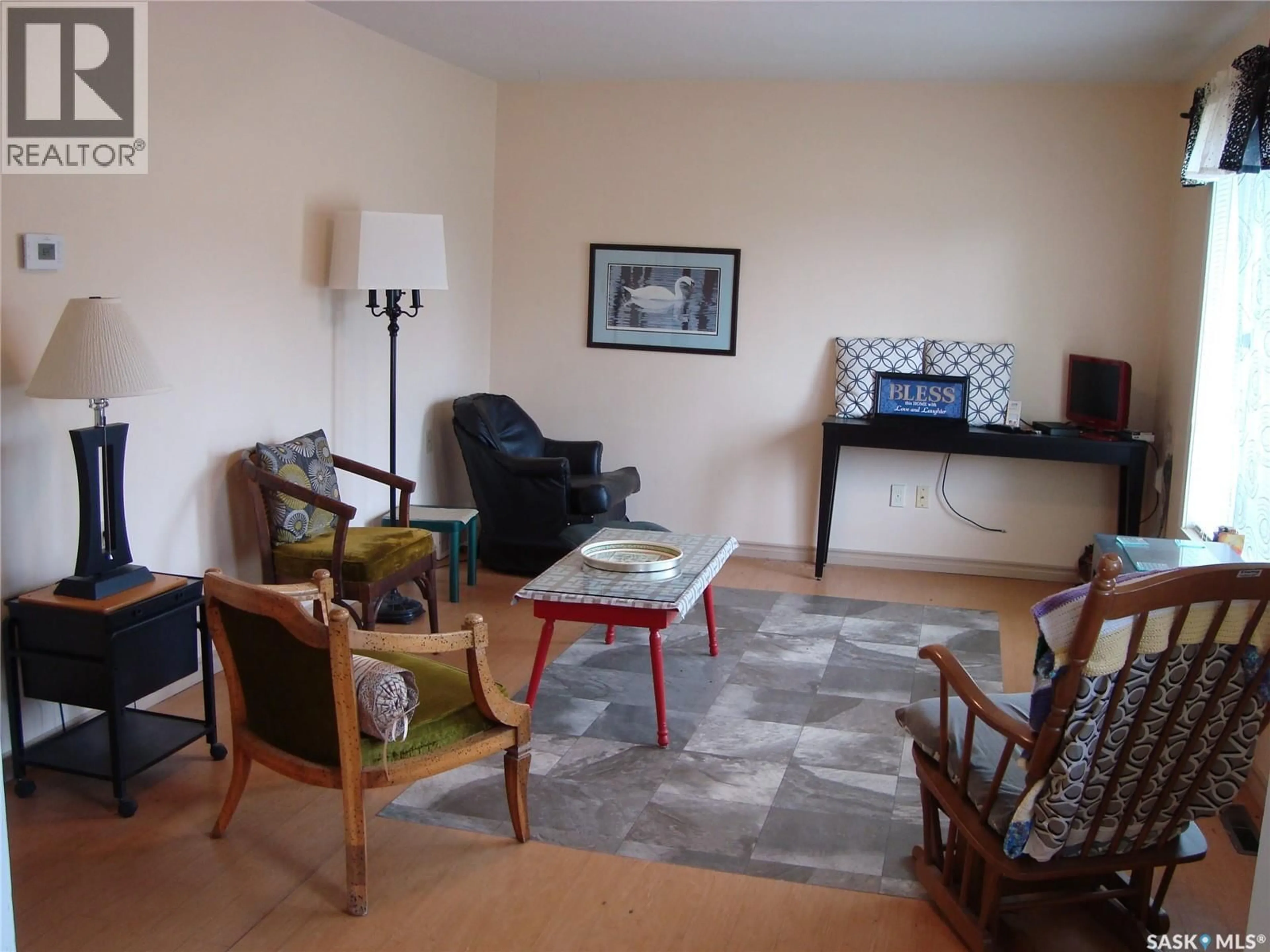 Living room with furniture, unknown for 260 6TH AVENUE, Gravelbourg Saskatchewan S0H1X0