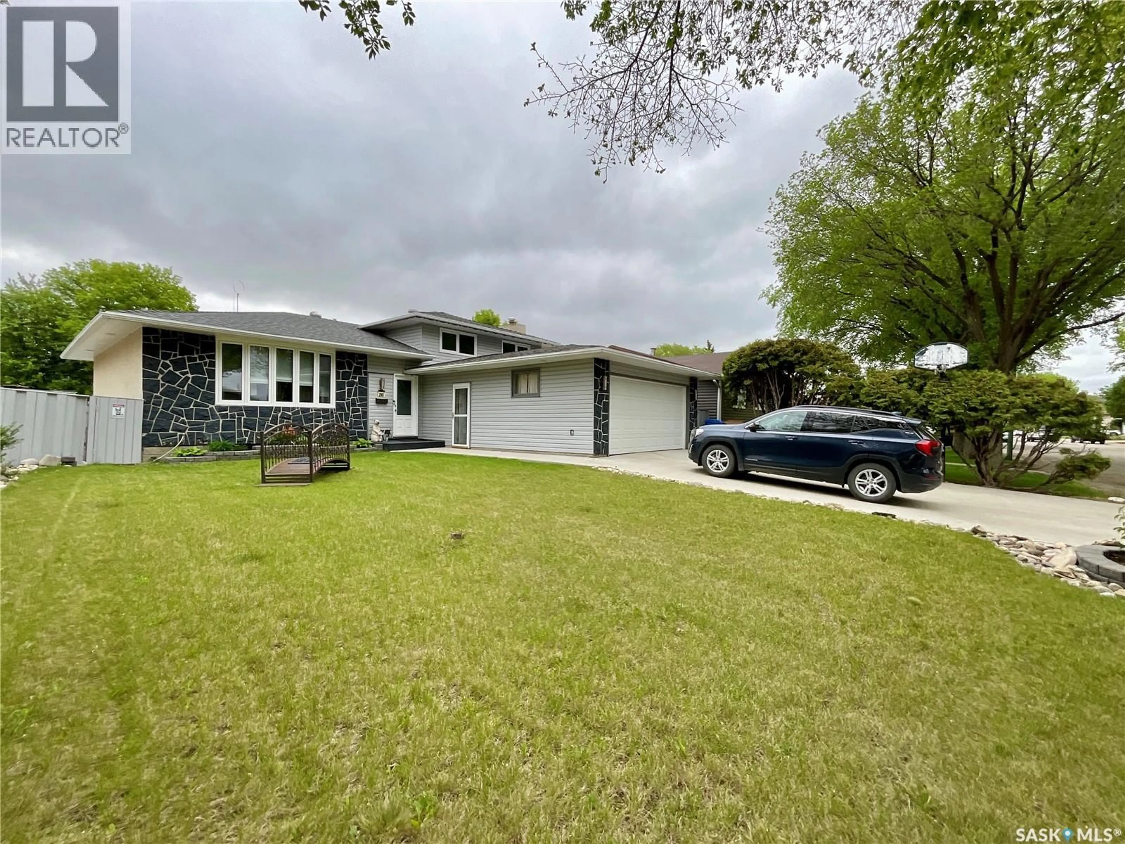 Unknown for 255 LITZENBERGER CRESCENT, Regina Saskatchewan S4R7A2