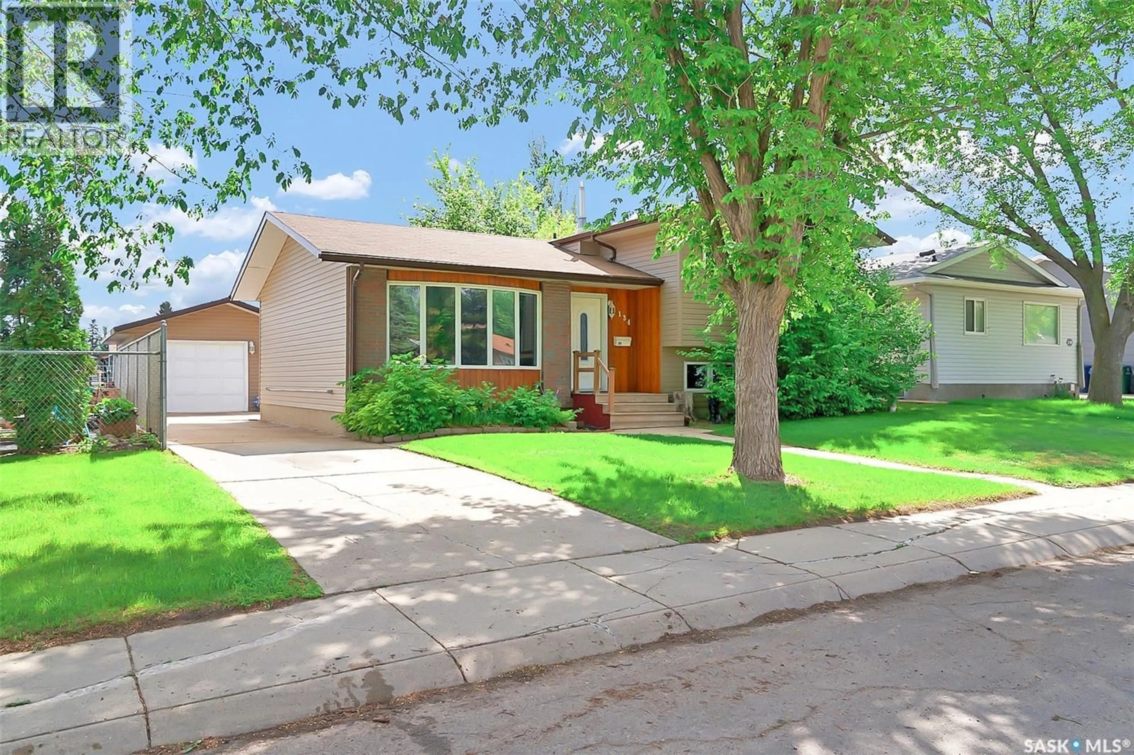 Home with brick exterior material, street for 134 DEVONSHIRE CRESCENT, Saskatoon Saskatchewan S7L5V7