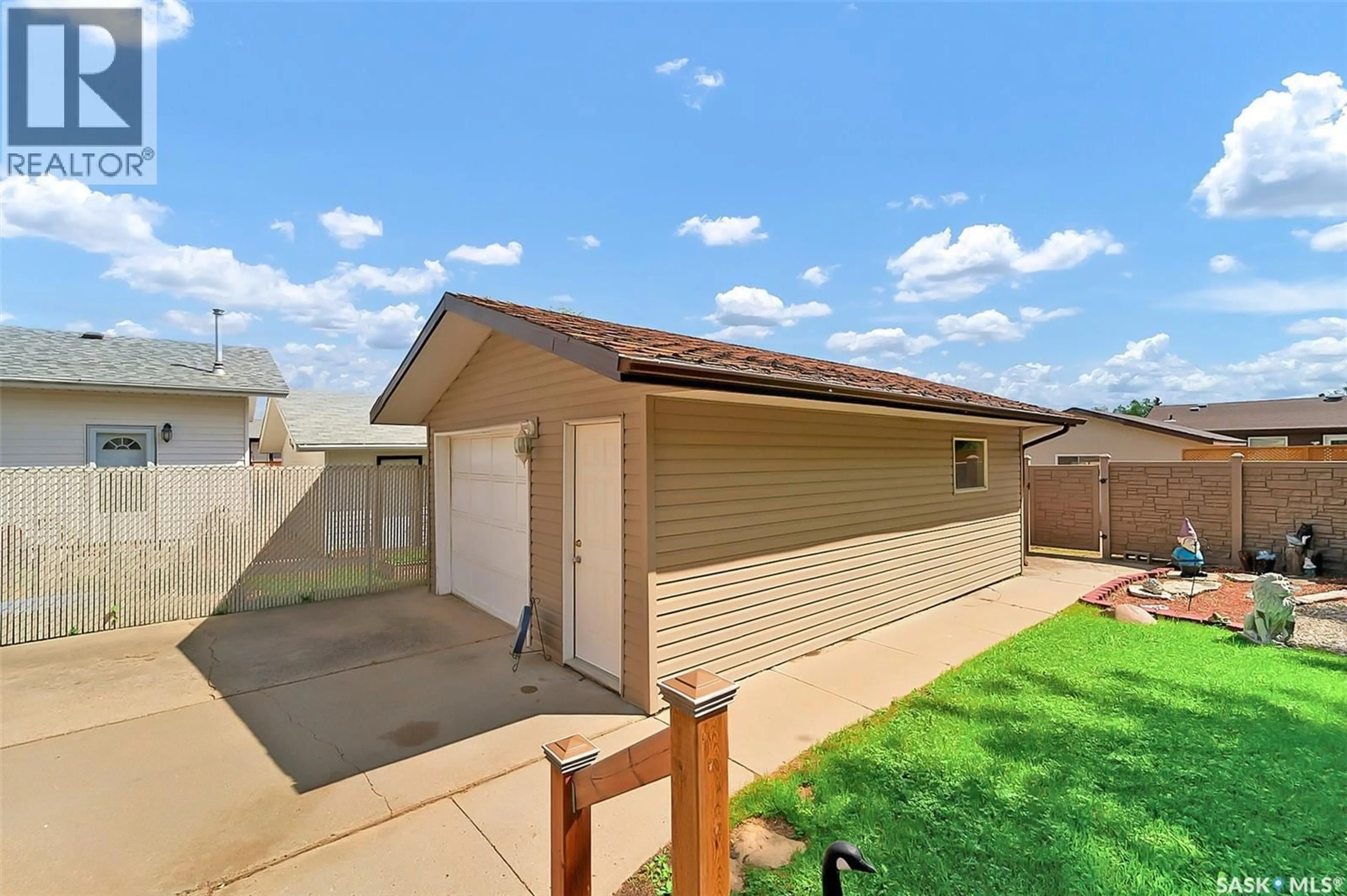 Unknown for 134 DEVONSHIRE CRESCENT, Saskatoon Saskatchewan S7L5V7