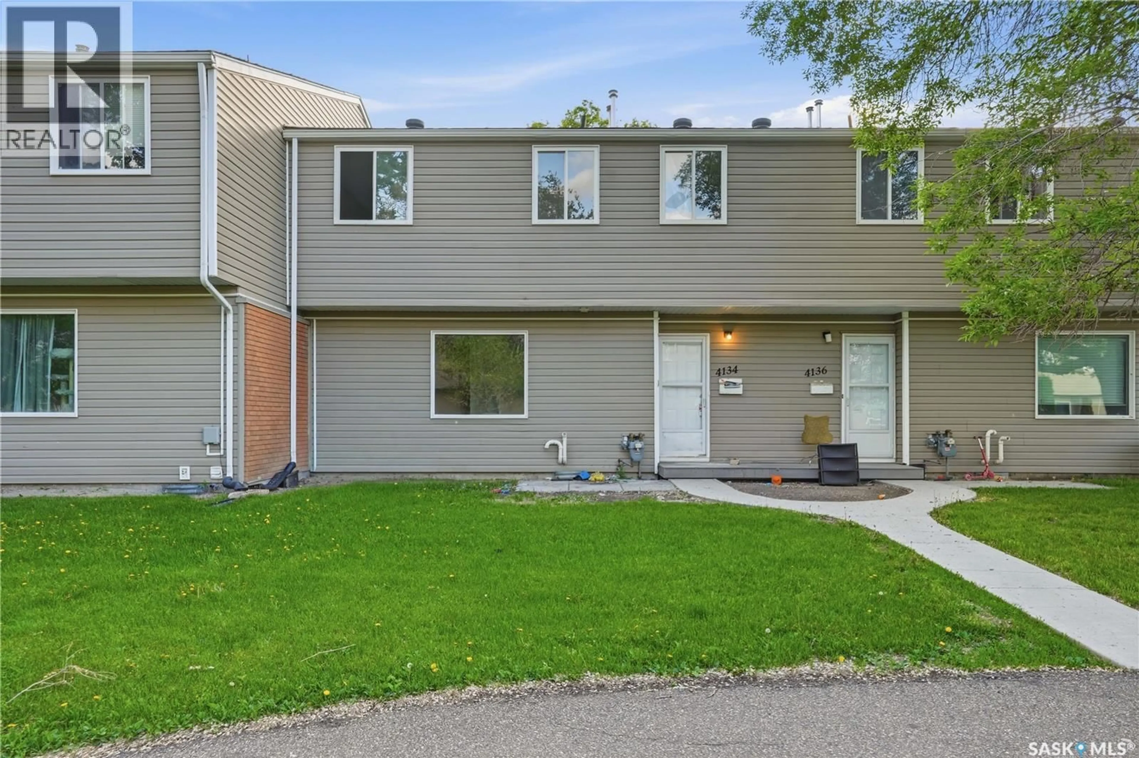 Home with vinyl exterior material, street for 4134 CASTLE ROAD, Regina Saskatchewan S4S6A4