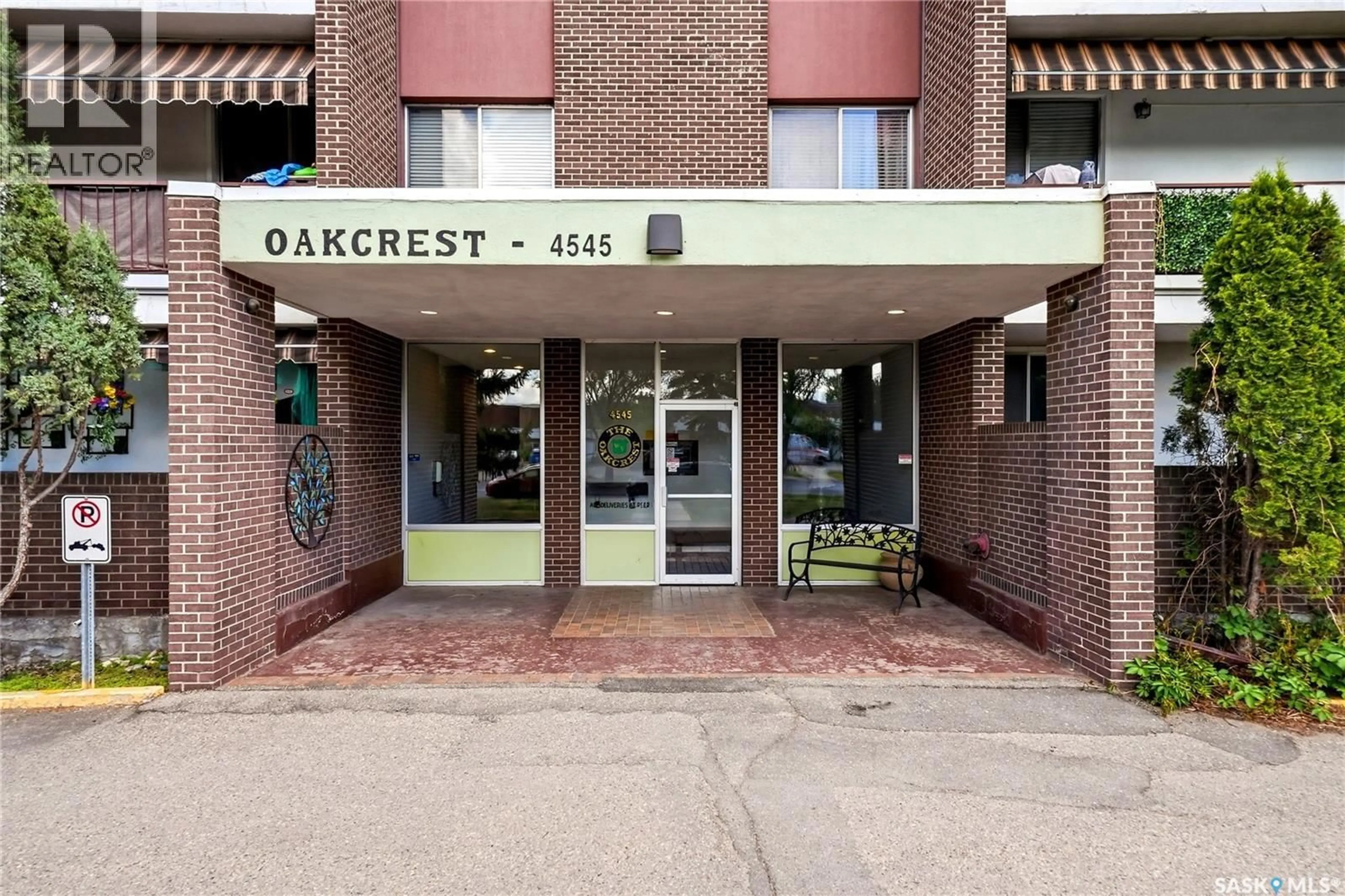 Lobby for 201 4545 RAE STREET, Regina Saskatchewan S4S3B2