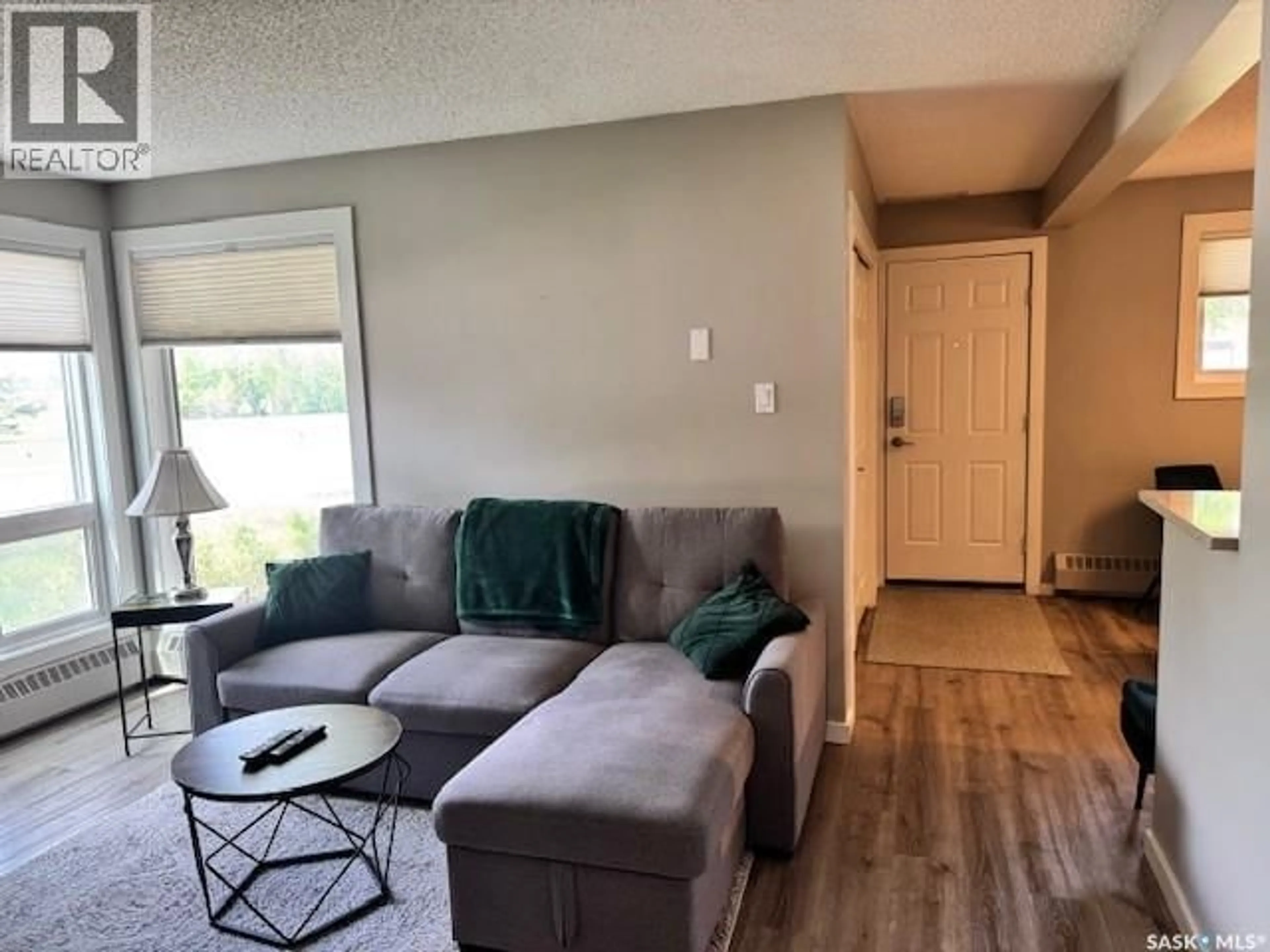 Living room with furniture, unknown for 105 - 2921 HARDING STREET, Regina Saskatchewan S4V1B9