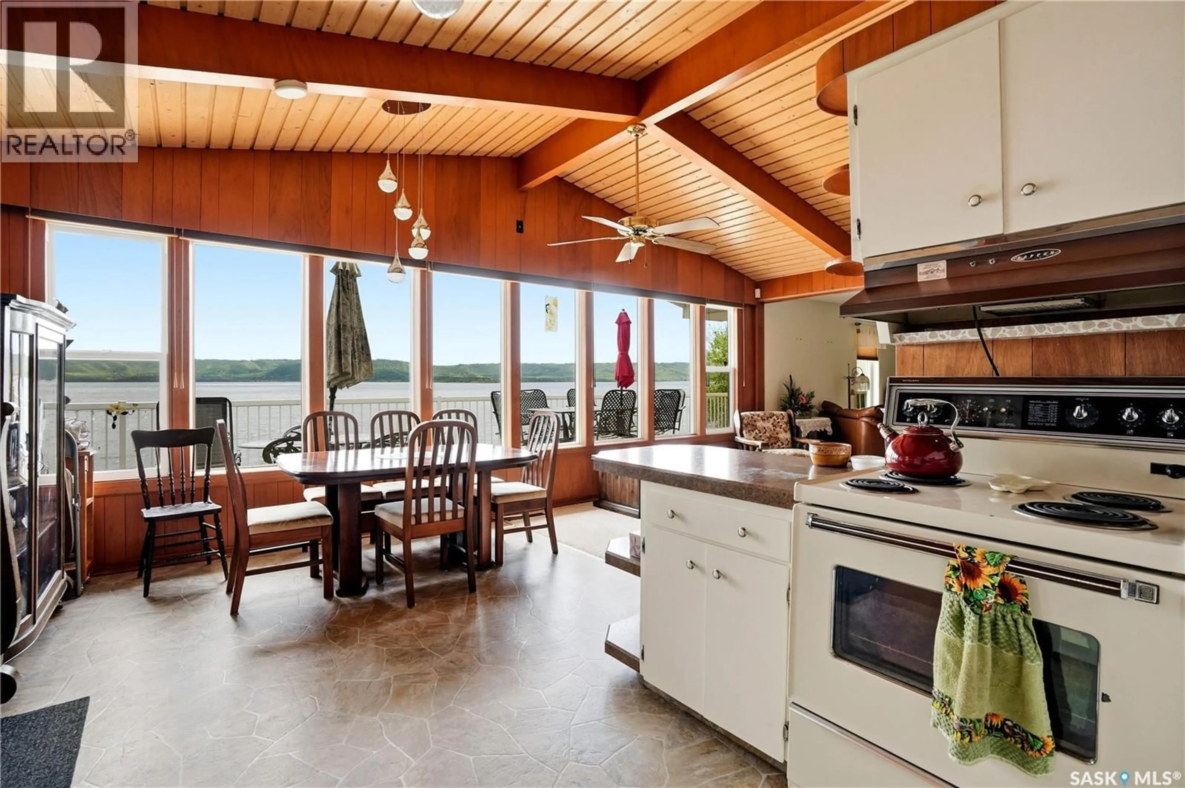 Open concept kitchen, unknown for 396 PASQUA LAKE ROAD, North Qu'Appelle Rm No. 187 Saskatchewan S0G1S0