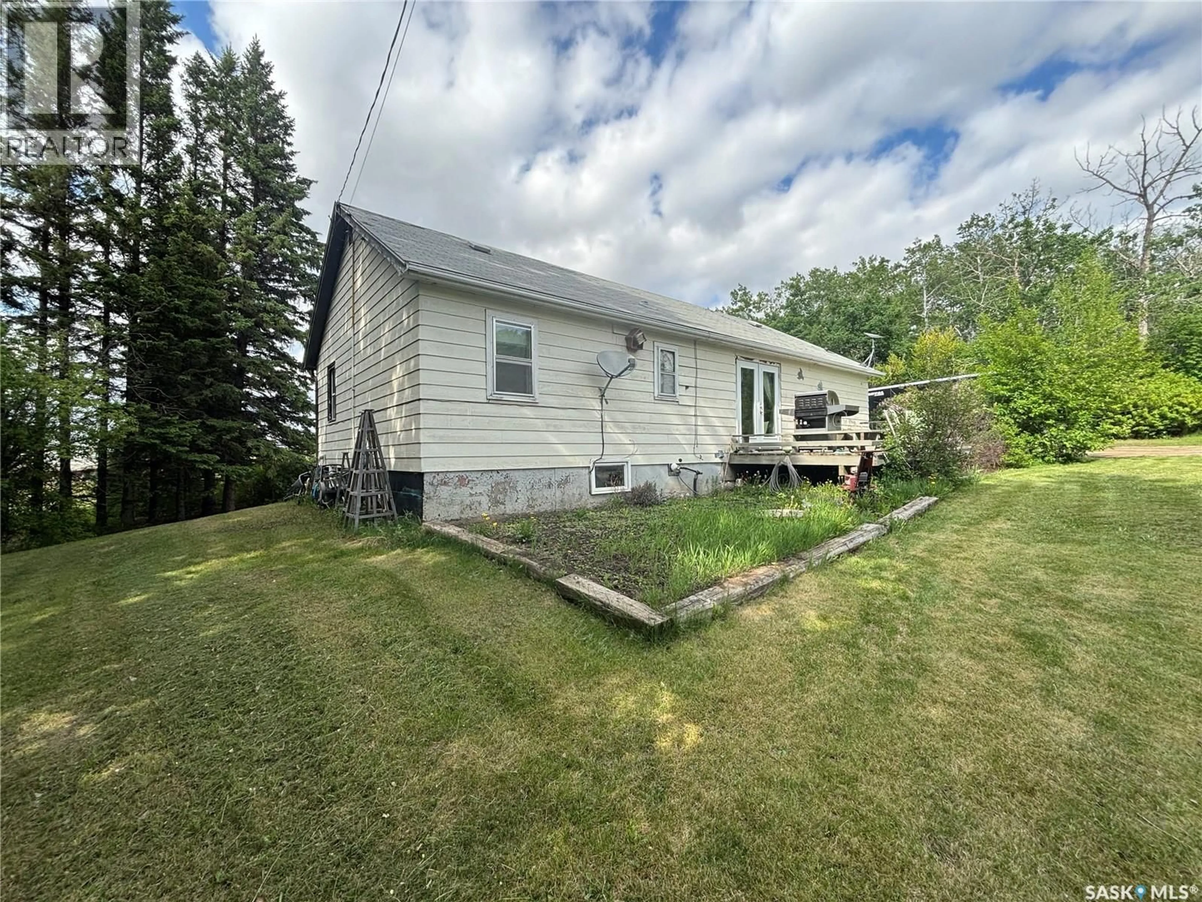 A pic from outside/outdoor area/front of a property/back of a property/a pic from drone, unknown for Rm Star City - 28.27 ACERAGE ACRES, Star City Rm No. 428 Saskatchewan S0E1A0