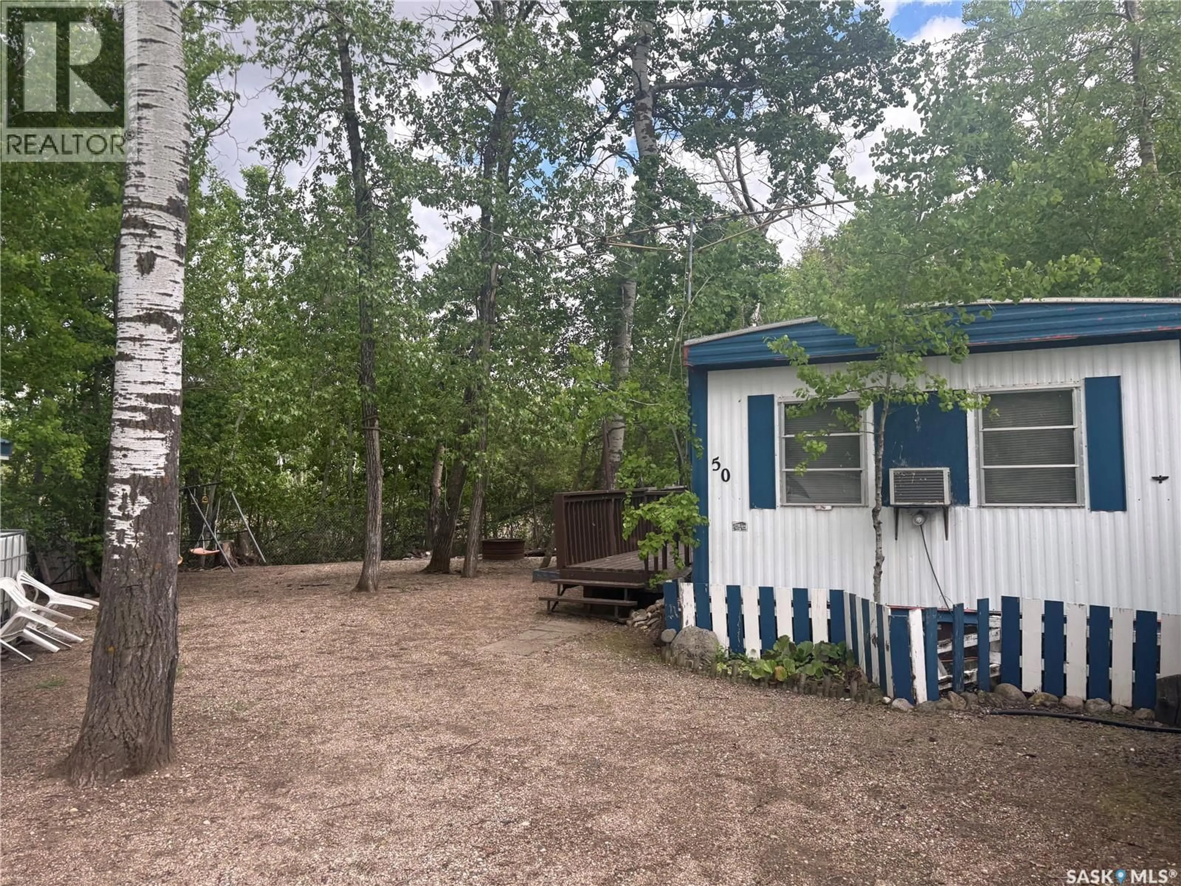 Shed for 8 HUNTER BAY, Fishing Lake Saskatchewan S0A4J0