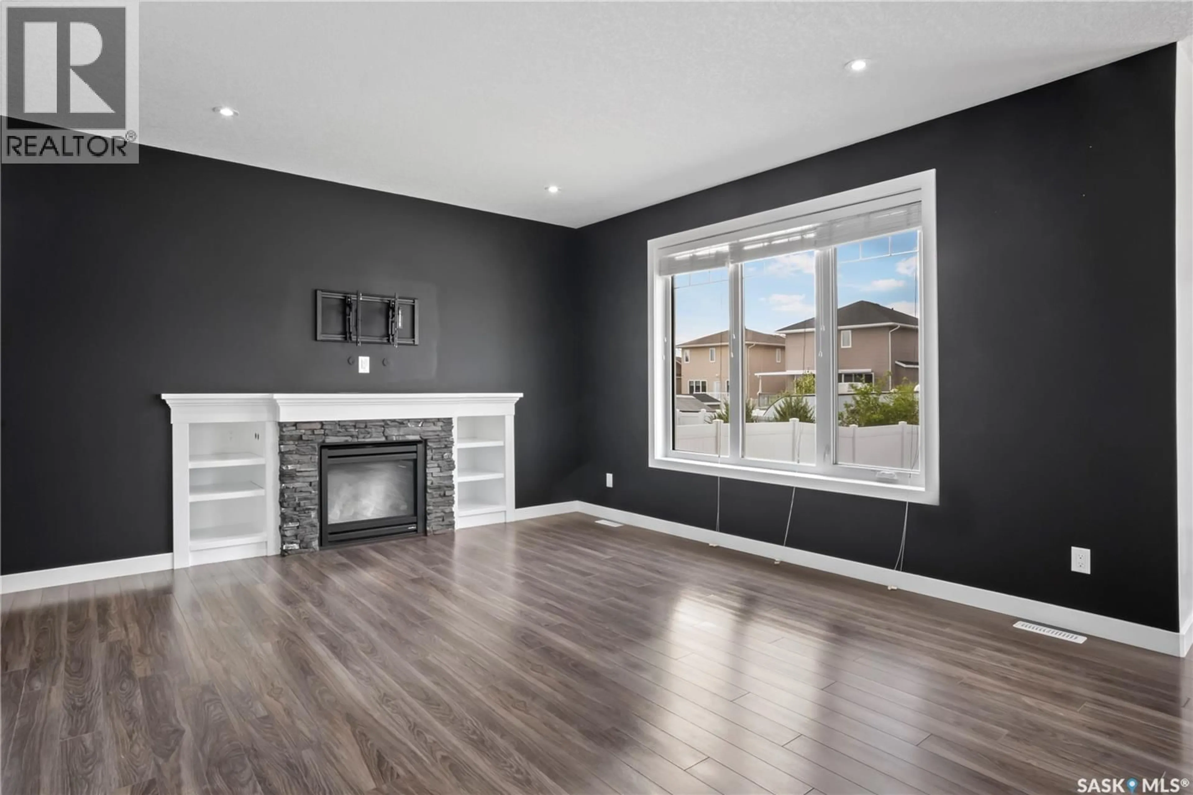 Unknown for E - 4334 GREEN OLIVE WAY, Regina Saskatchewan S4V1P9