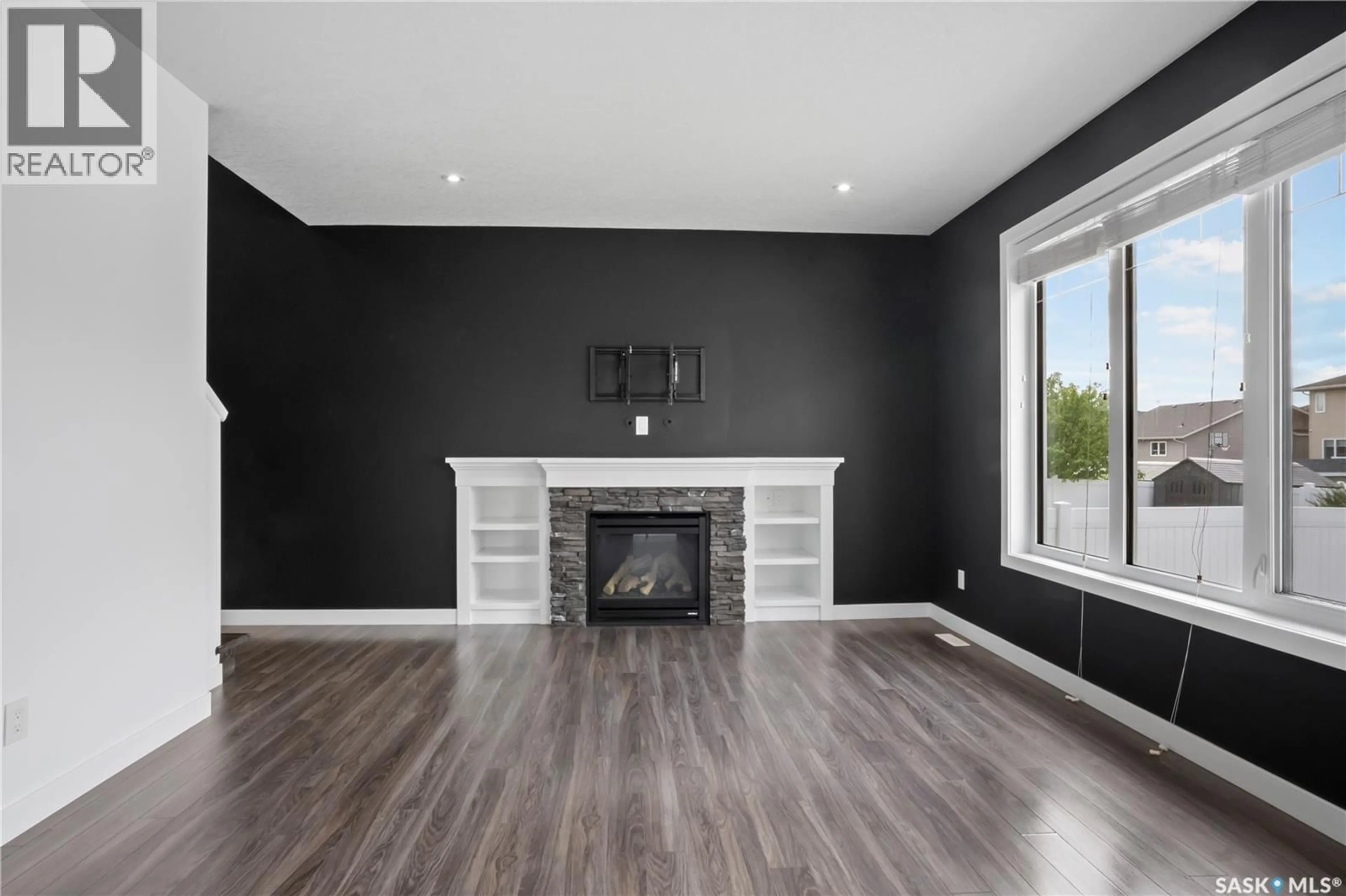 Unknown for E - 4334 GREEN OLIVE WAY, Regina Saskatchewan S4V1P9