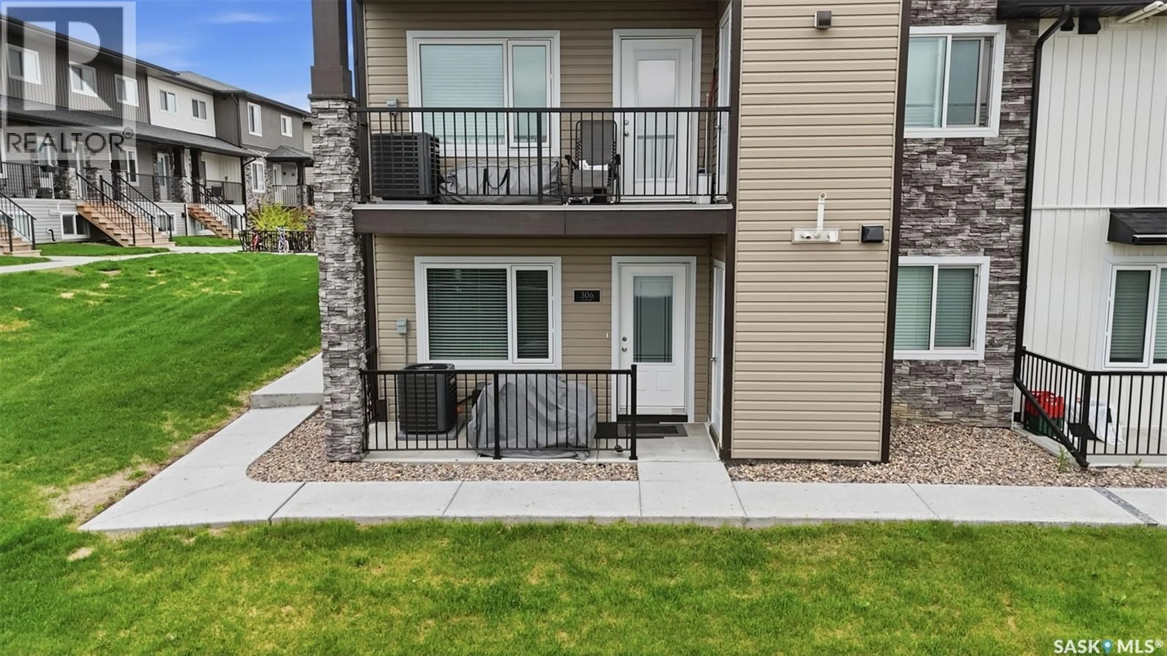 Patio, unknown for 306 - 110 AKHTAR BEND, Saskatoon Saskatchewan S7W0Y9