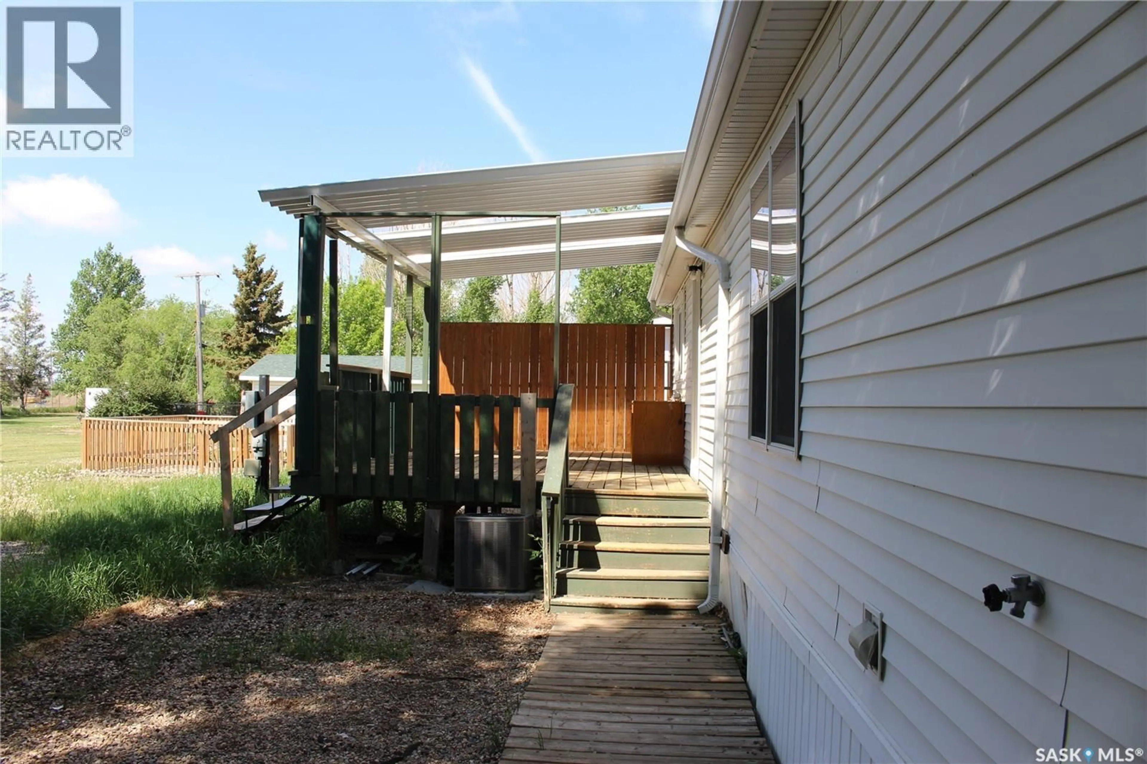 Unknown for D4 - 1295 9TH AVENUE, Moose Jaw Saskatchewan S6J1C5