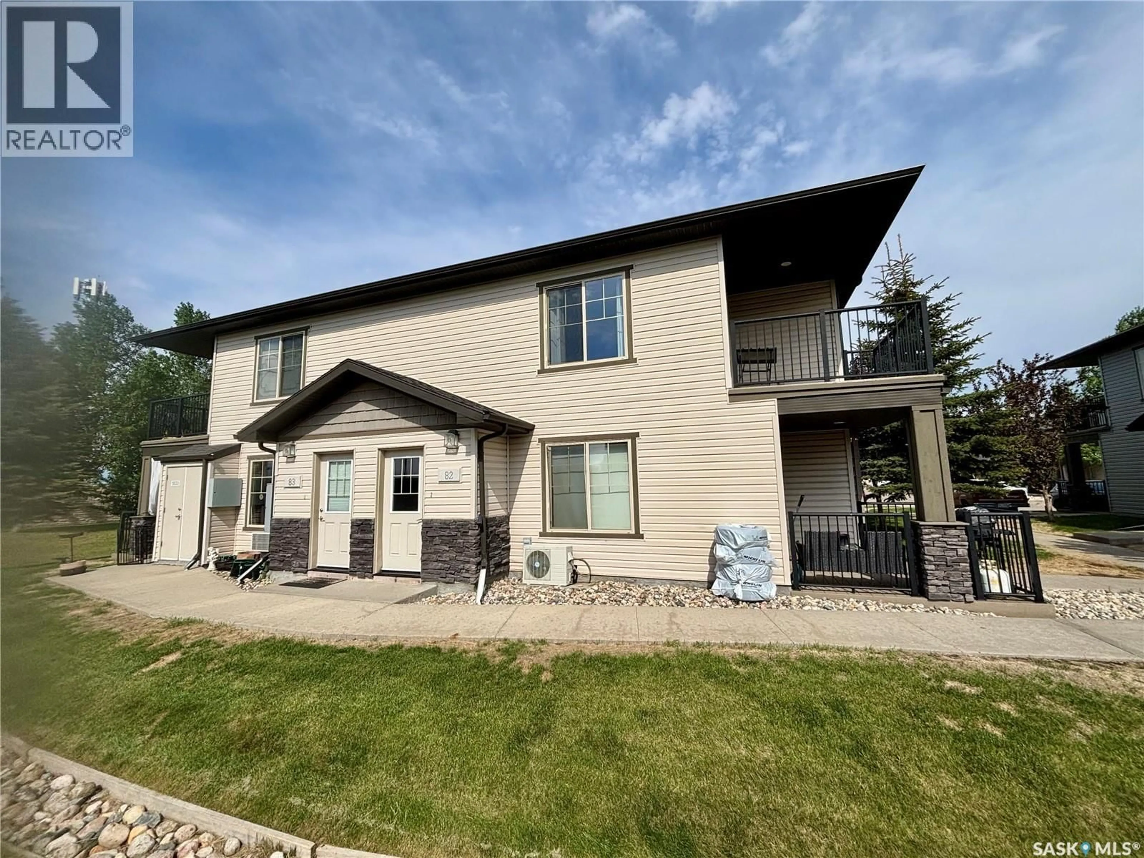 A pic from outside/outdoor area/front of a property/back of a property/a pic from drone, building for 82 - 5533 BLAKE CRESCENT, Regina Saskatchewan S4X0J1