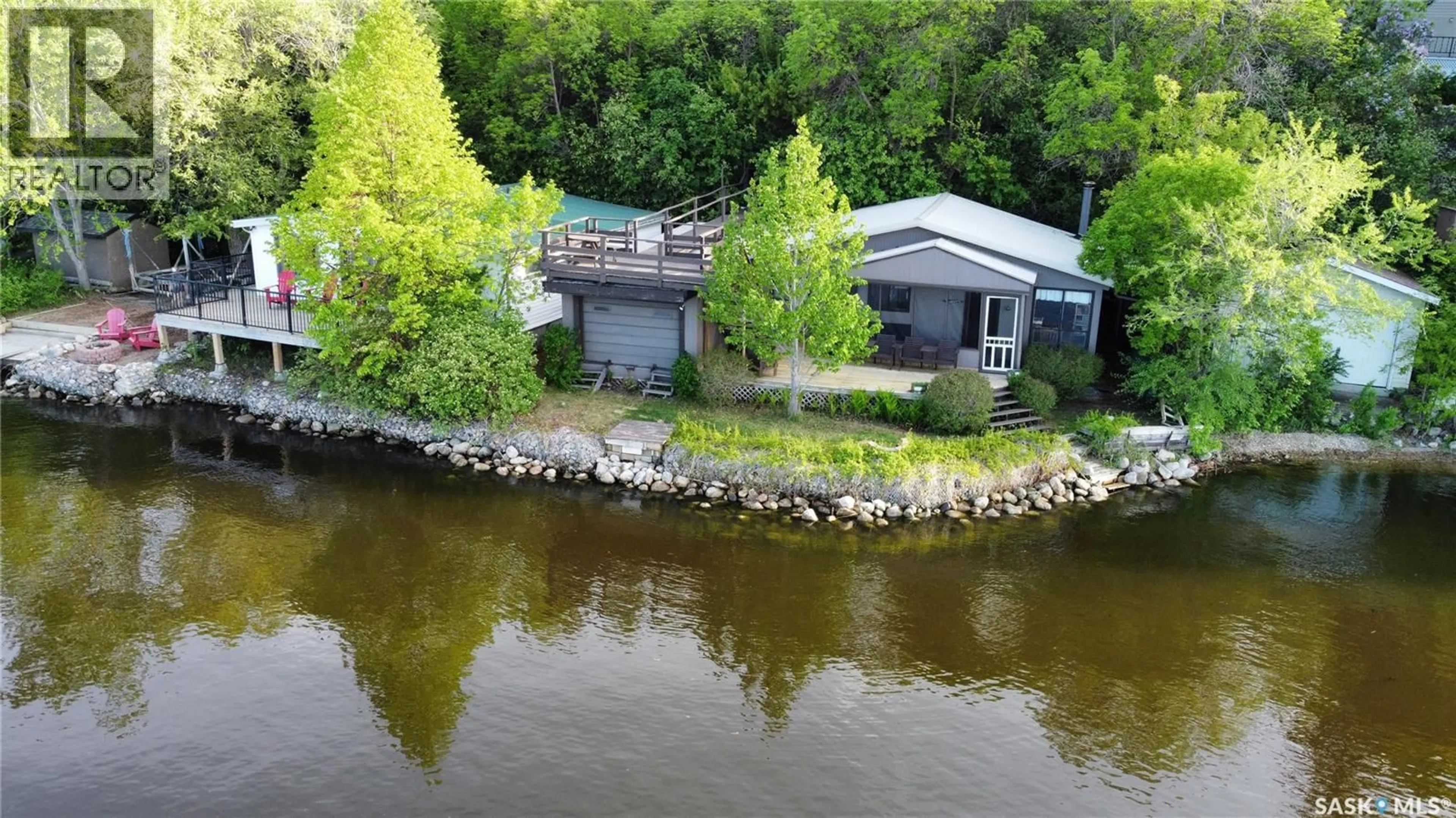 A pic from outside/outdoor area/front of a property/back of a property/a pic from drone, water/lake/river/ocean view for 215-216 OSMENT AVENUE, Katepwa Beach Saskatchewan S0G2Y0