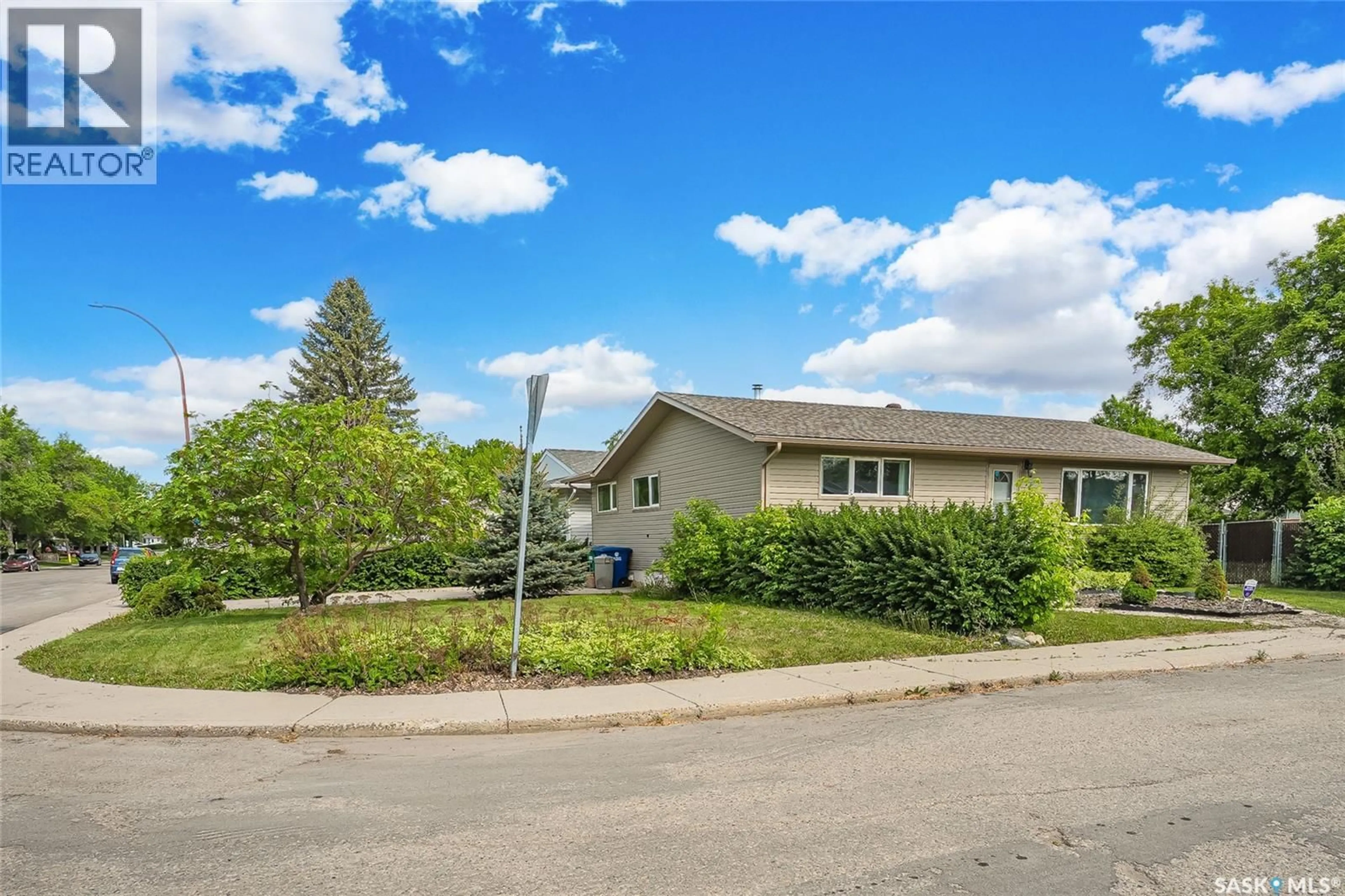 Unknown for 73 LAURENTIAN DRIVE, Saskatoon Saskatchewan S7H4M1