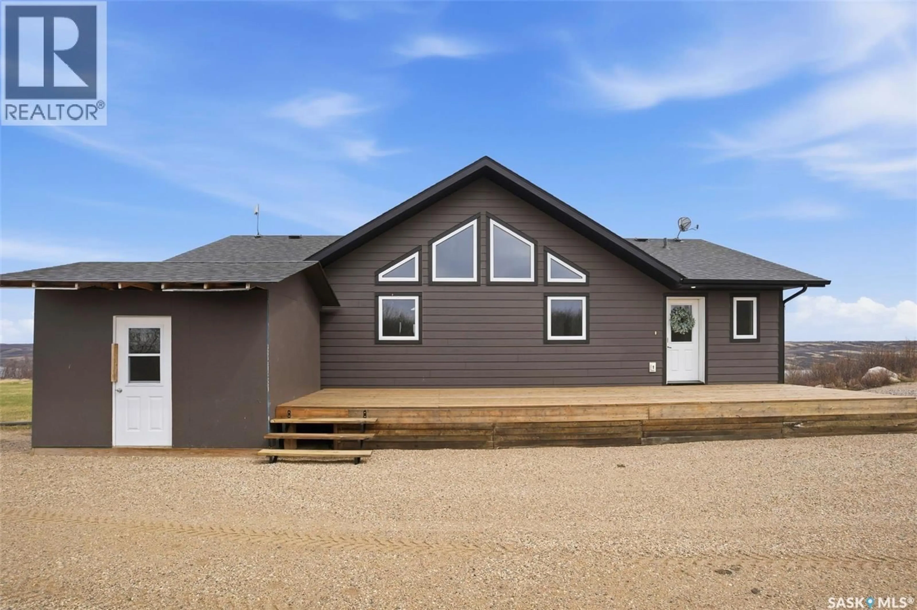 Home with vinyl exterior material, building for MOEN ACREAGE, Blaine Lake Rm No. 434 Saskatchewan S0J0J0