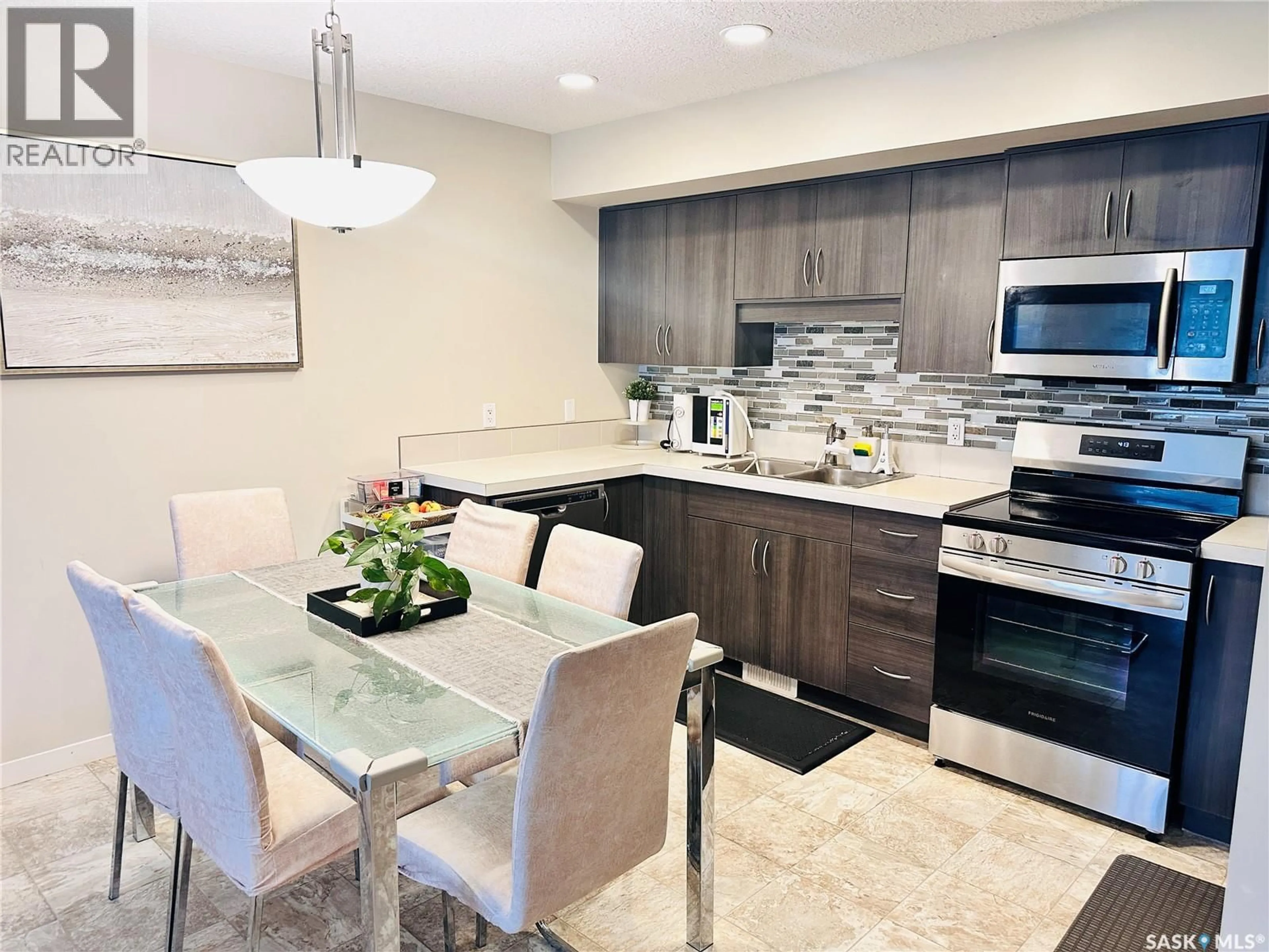 Open concept kitchen, ceramic/tile floor for 29 - 4533 DELHAYE WAY, Regina Saskatchewan S4W0M2
