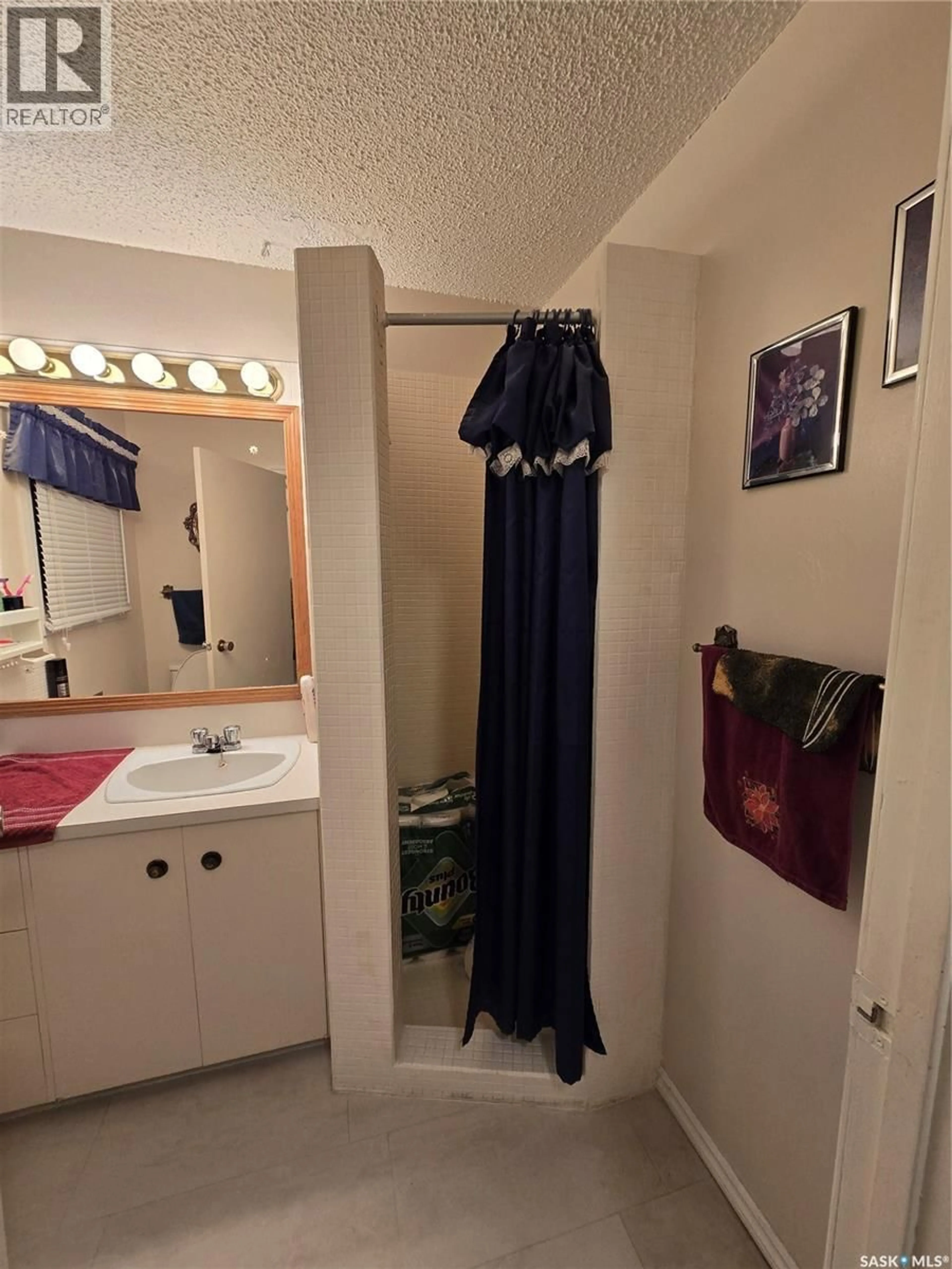 Unknown for 727 10TH STREET, Humboldt Saskatchewan S0K2A0