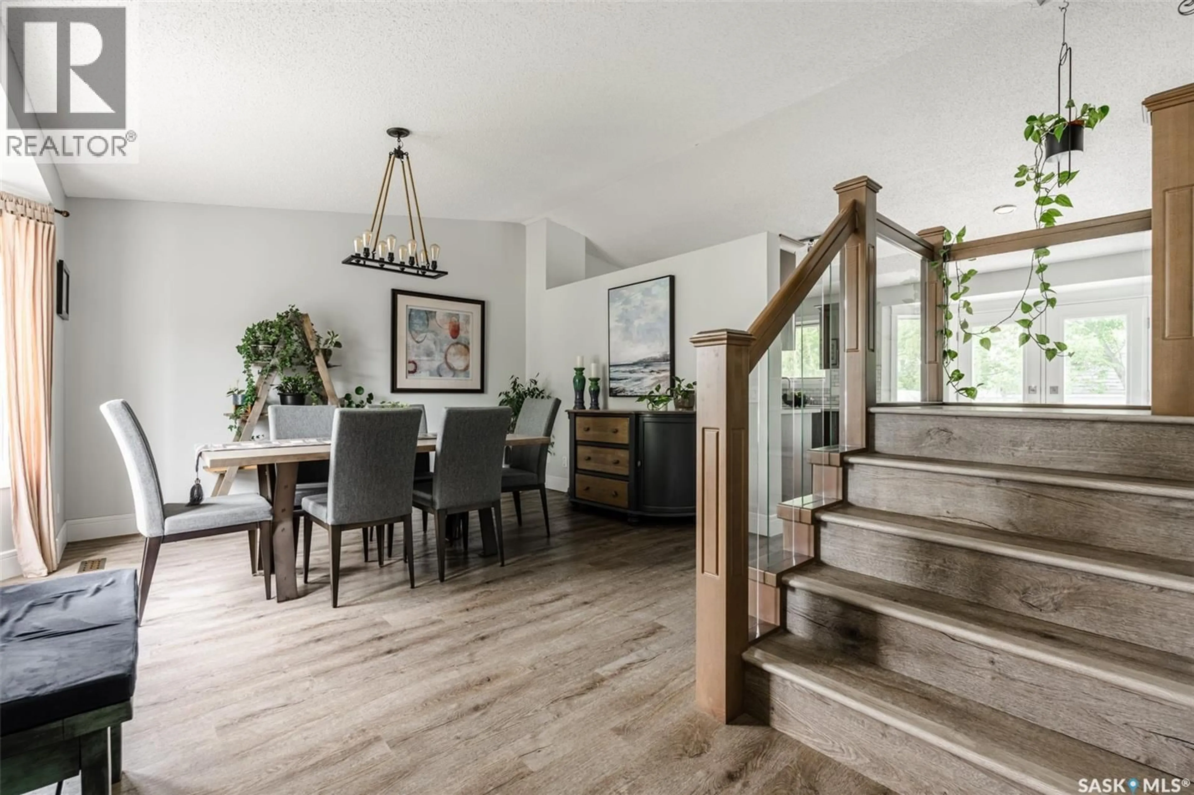 Dining room, wood/laminate floor for 759 COWLEY ROAD, Saskatoon Saskatchewan S7N4J1