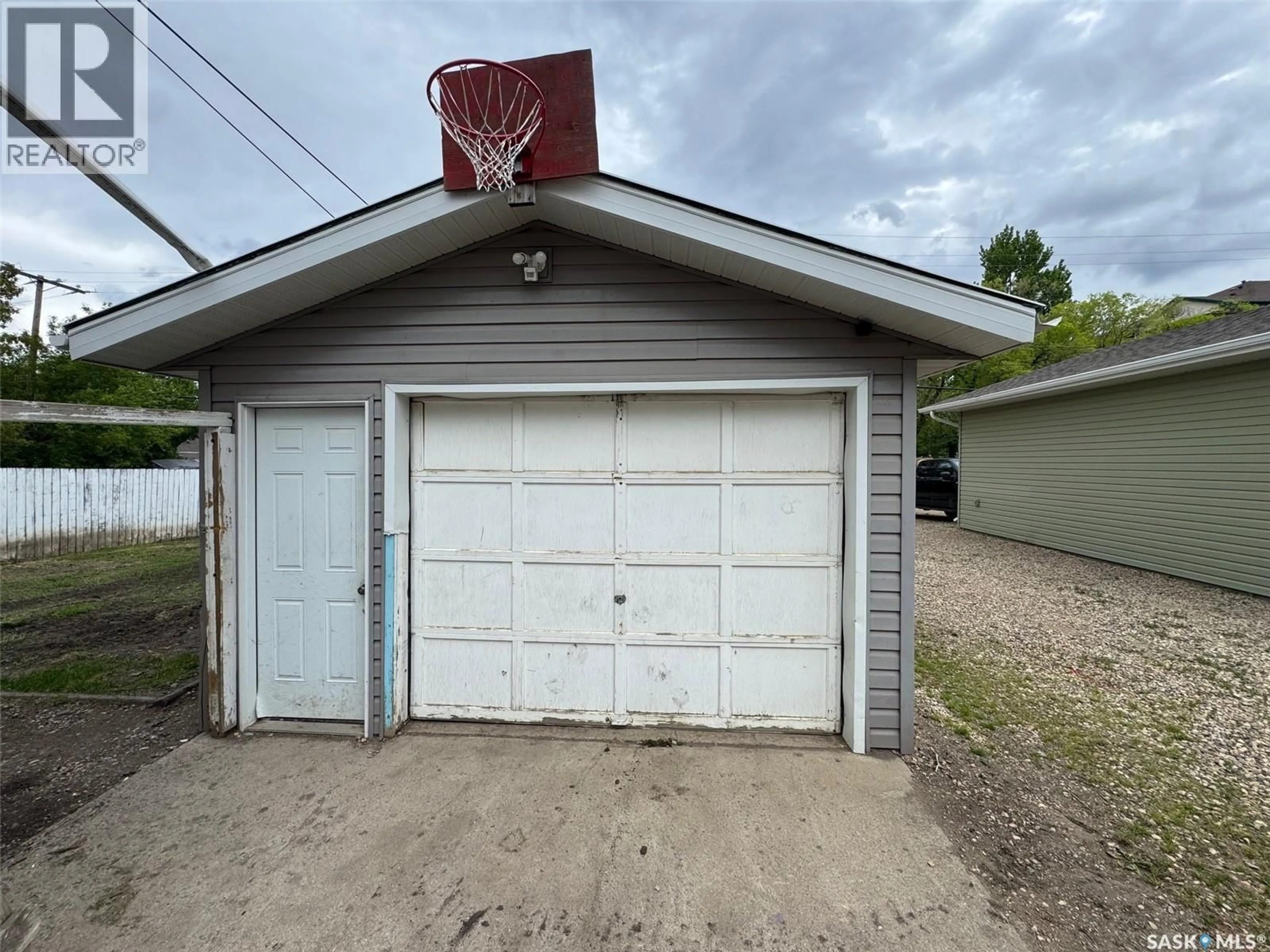 Shed for 212 CRAWFORD AVENUE, Melfort Saskatchewan S0E1A0