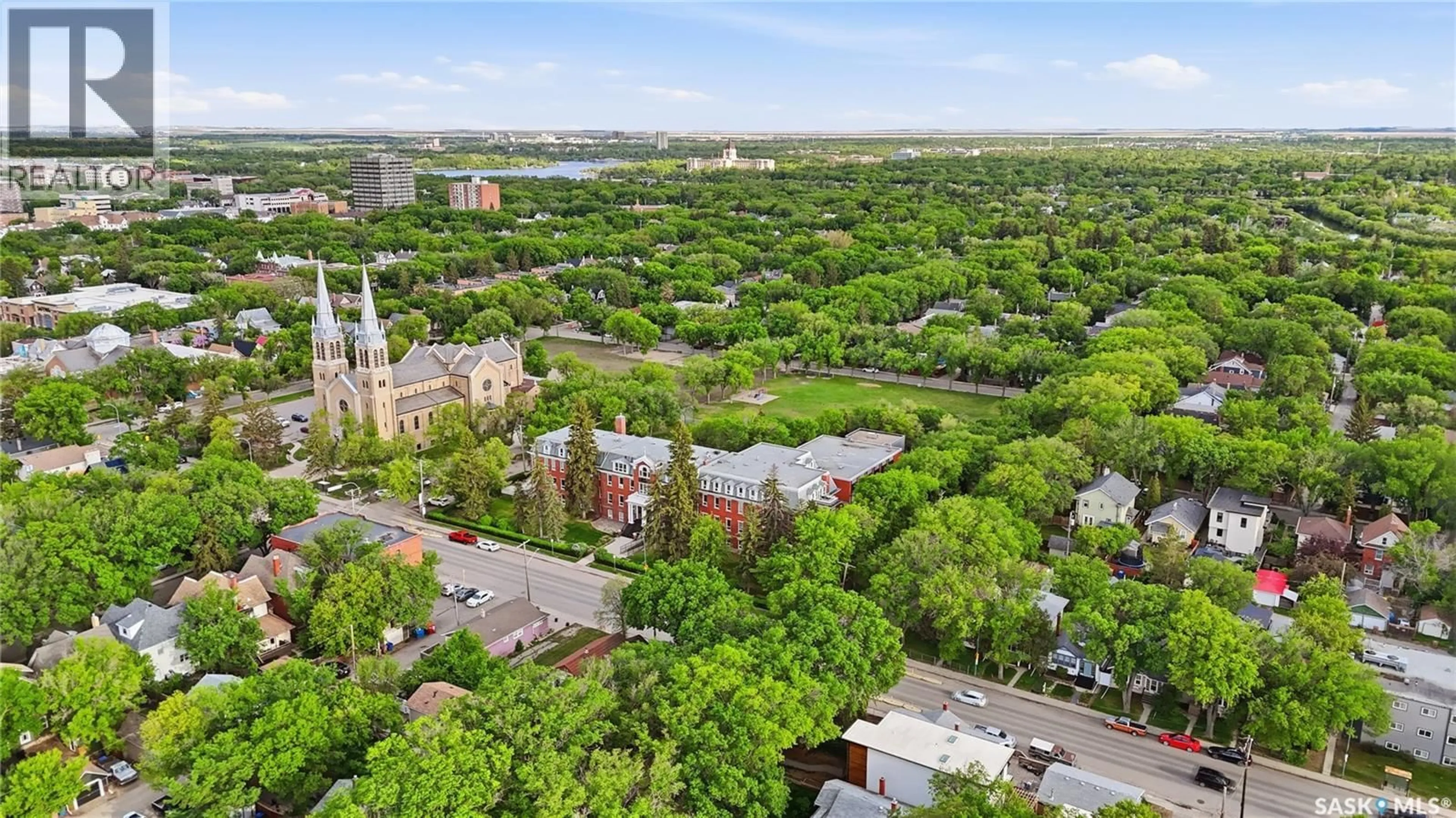 A pic from outside/outdoor area/front of a property/back of a property/a pic from drone, city buildings view from balcony for 303 - 3225 13TH STREET, Regina Saskatchewan S4T1P5