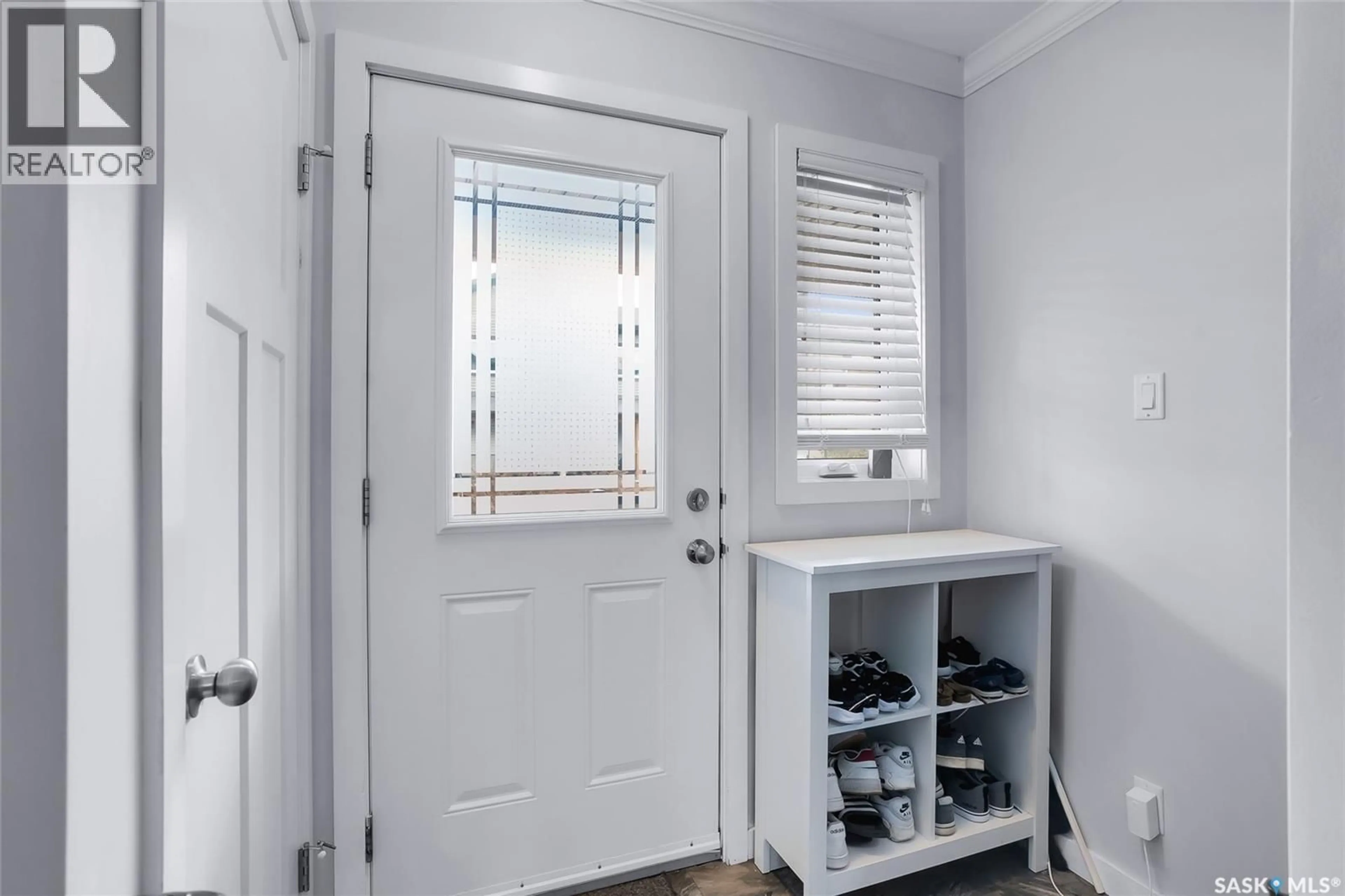 Indoor entryway for 130 - 1216 MARLATTE CRESCENT, Saskatoon Saskatchewan S7W0S7