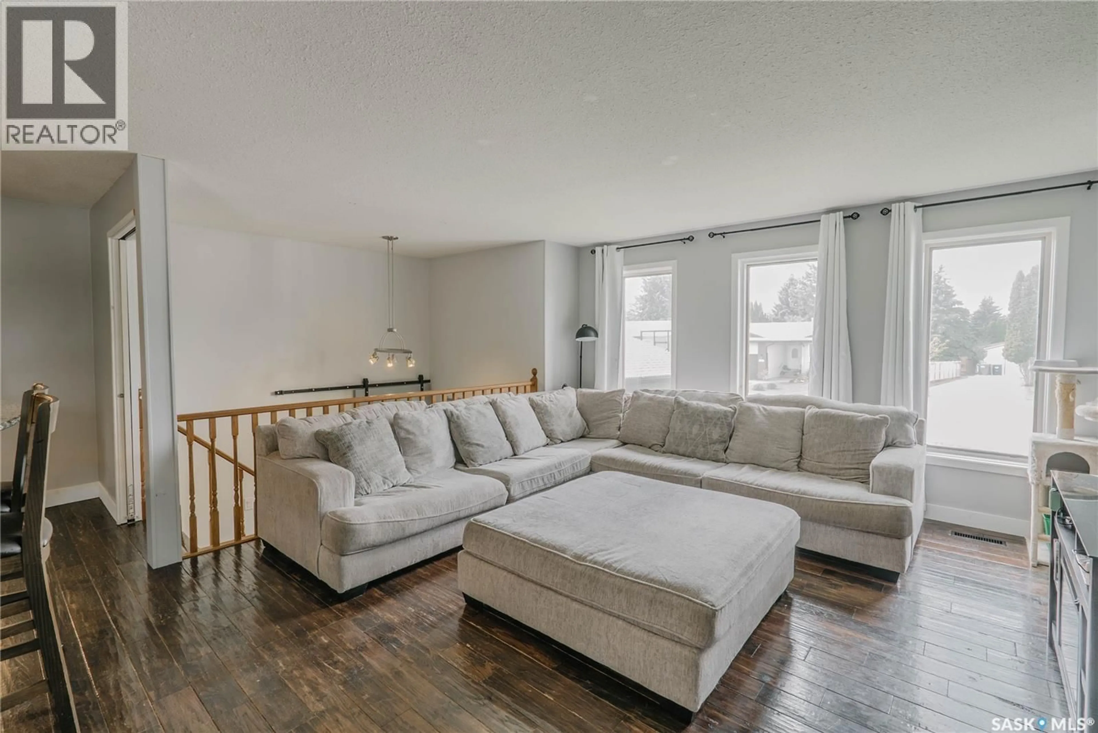Living room with furniture, unknown for 335 THAIN CRESCENT, Saskatoon Saskatchewan S7K6N1
