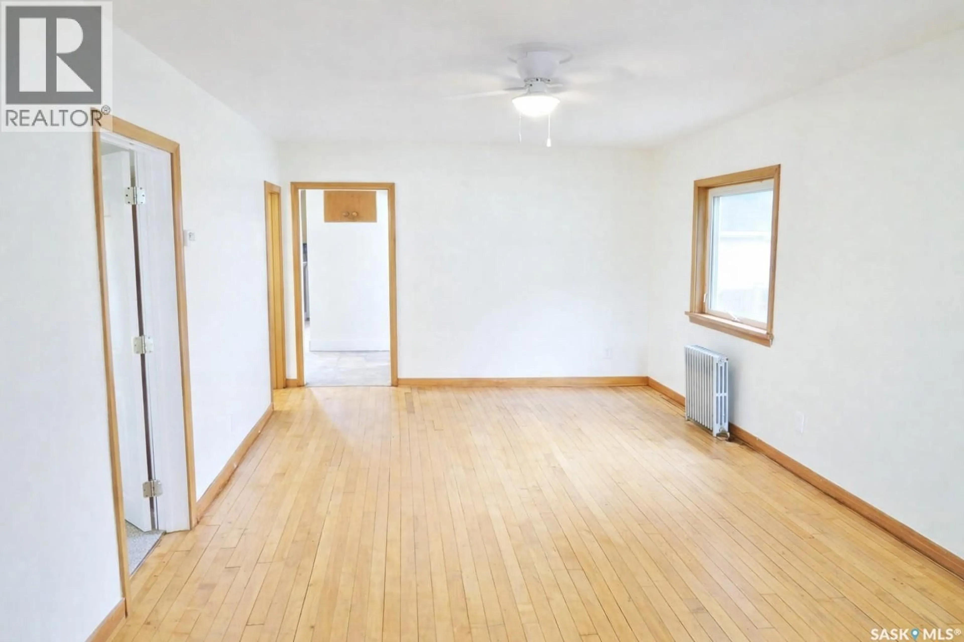 A pic of a room for 1436 E AVENUE, Saskatoon Saskatchewan S7L1T6