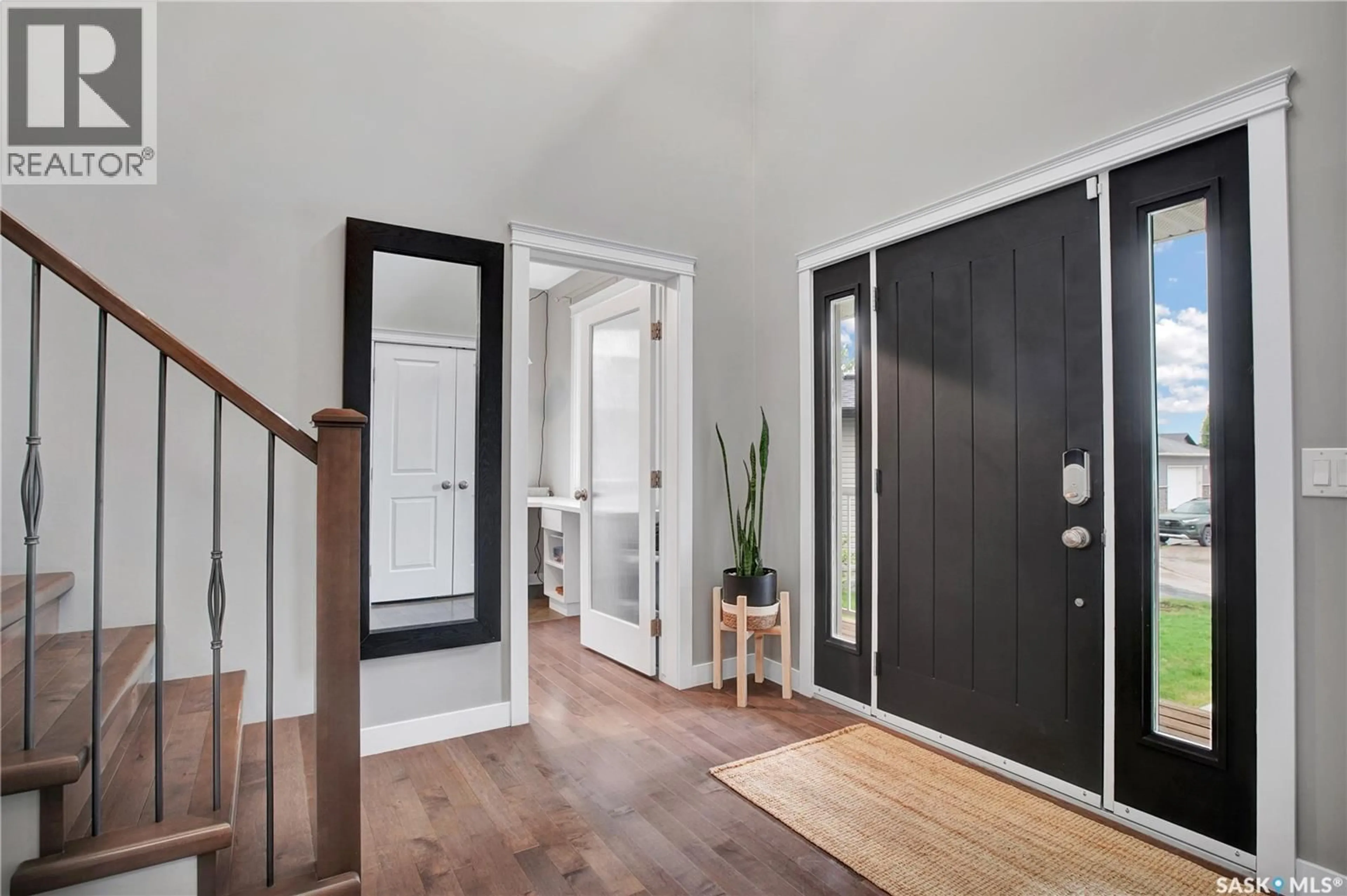 Indoor entryway for 312 COLUMBUS COURT, Martensville Saskatchewan S0K0A2
