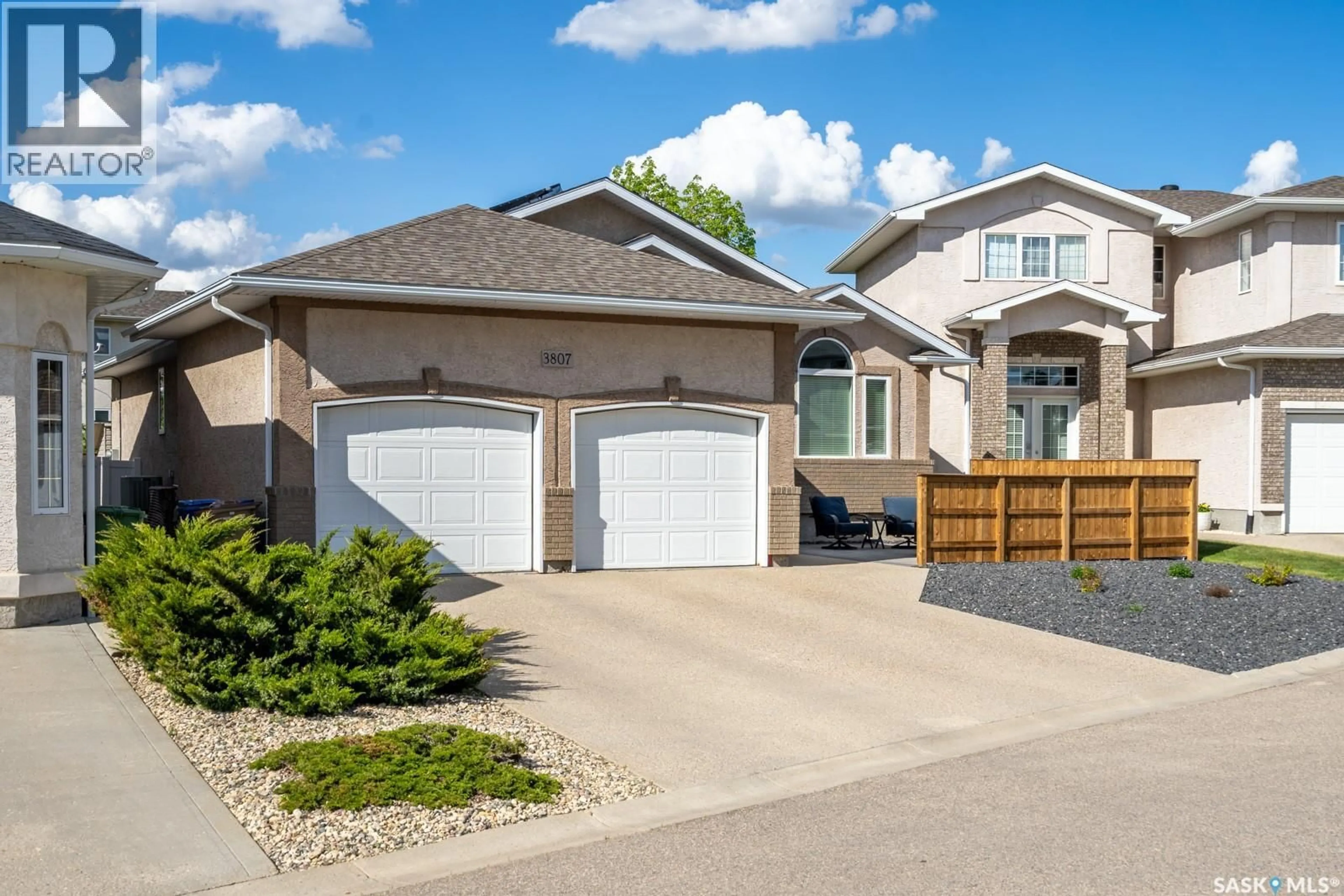 Home with vinyl exterior material, street for 3807 BRITANNIA PLACE, Regina Saskatchewan S4V2Z6