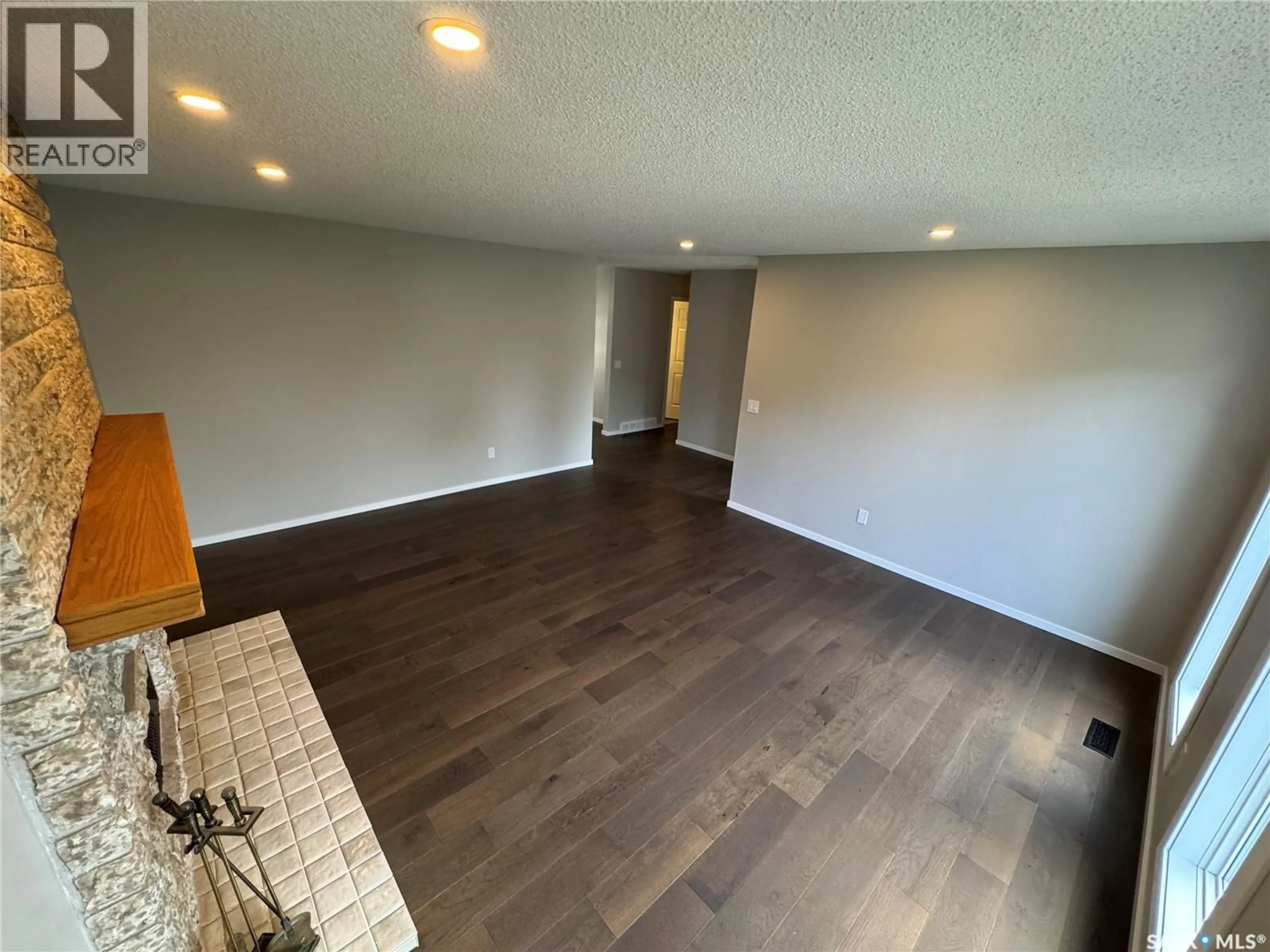 A pic of a room for 7019 SHERWOOD DRIVE, Regina Saskatchewan S4X2V5