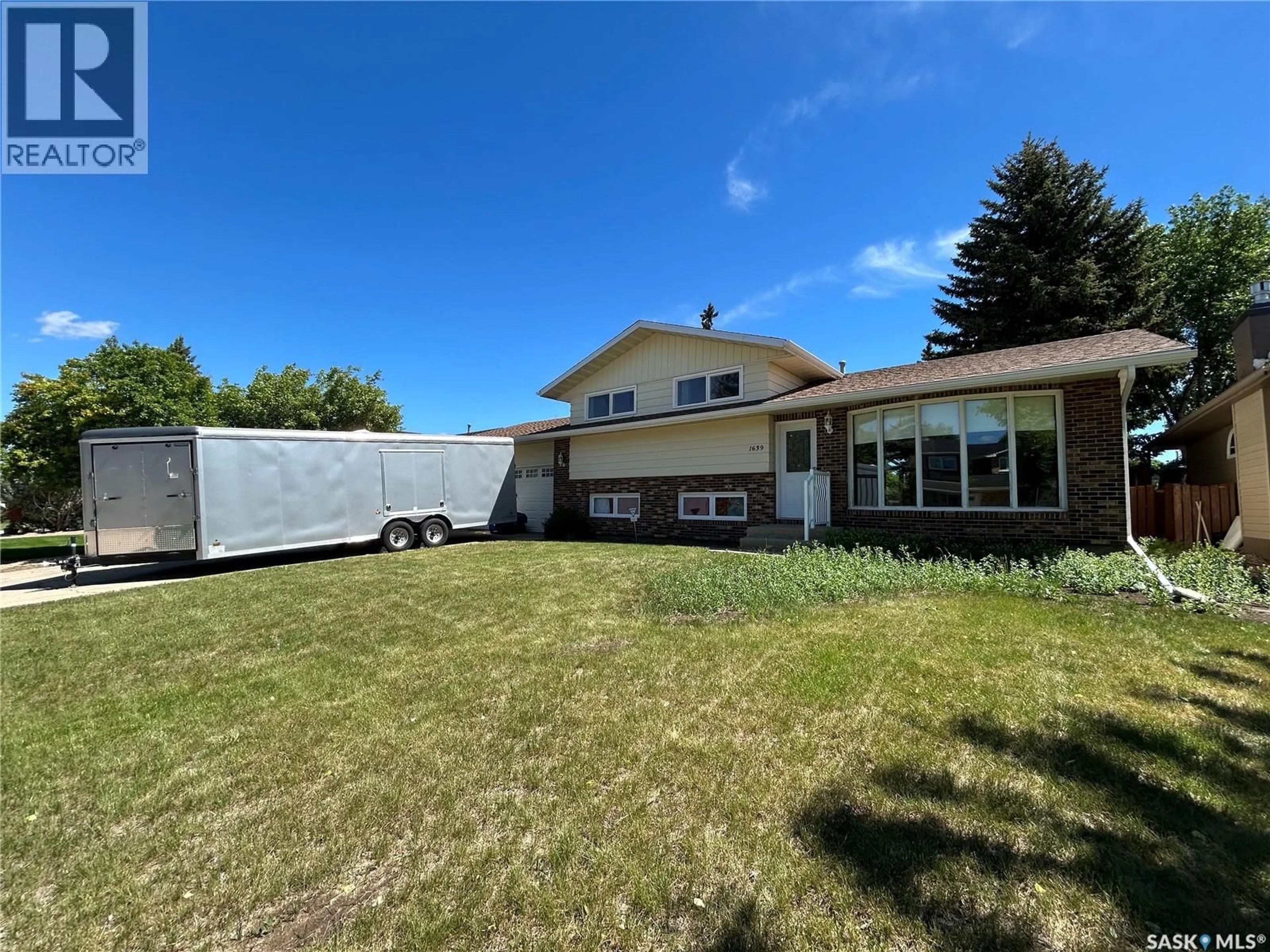 Unknown for 1639 11TH AVENUE, Moose Jaw Saskatchewan S6H6M5