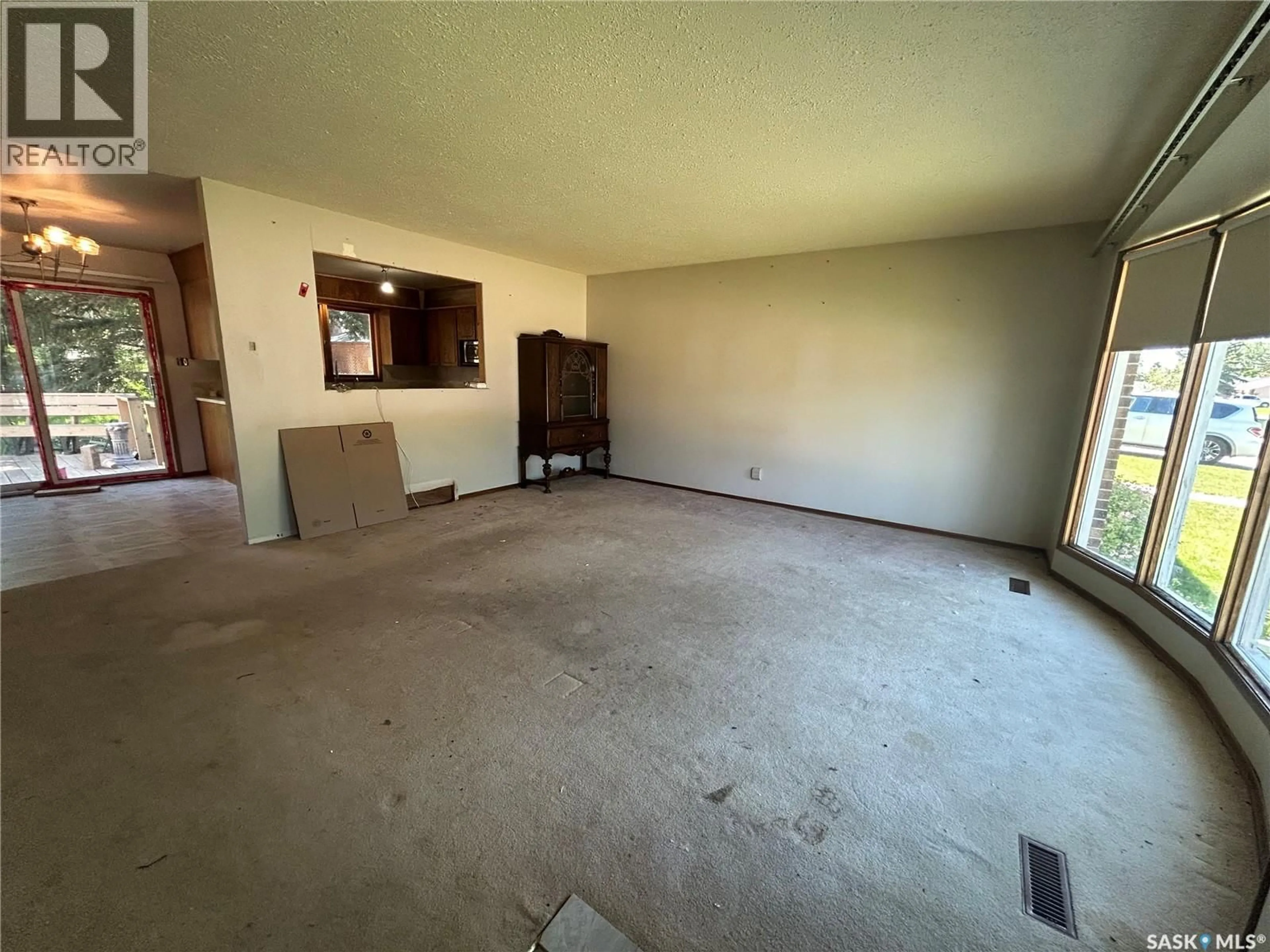 A pic of a room for 1639 11TH AVENUE, Moose Jaw Saskatchewan S6H6M5