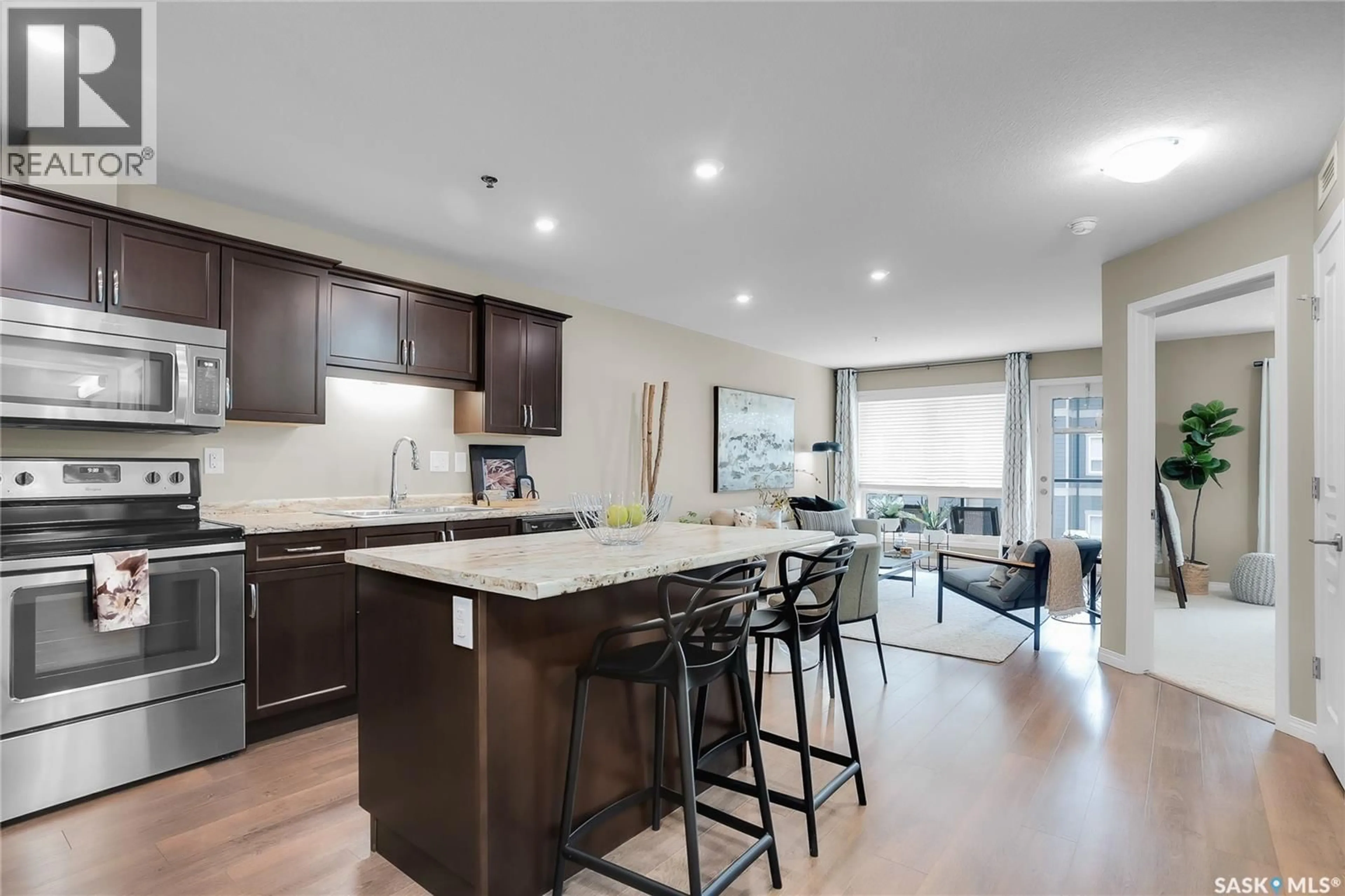 Open concept kitchen, unknown for 4216 108 WILLIS CRESCENT, Saskatoon Saskatchewan S7T0W8