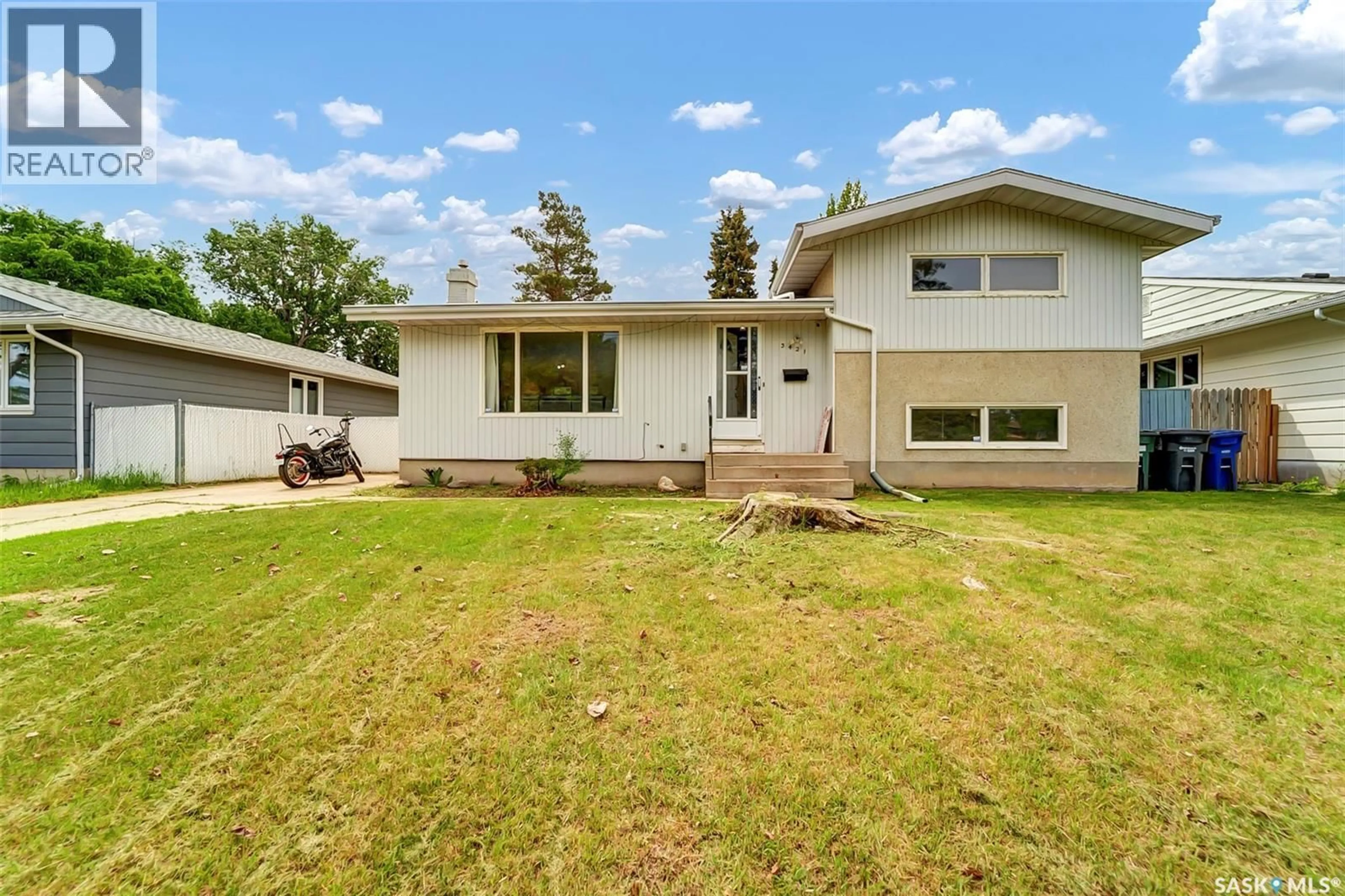 Home with vinyl exterior material, street for 3421 HARRINGTON STREET, Saskatoon Saskatchewan S7H3Y3