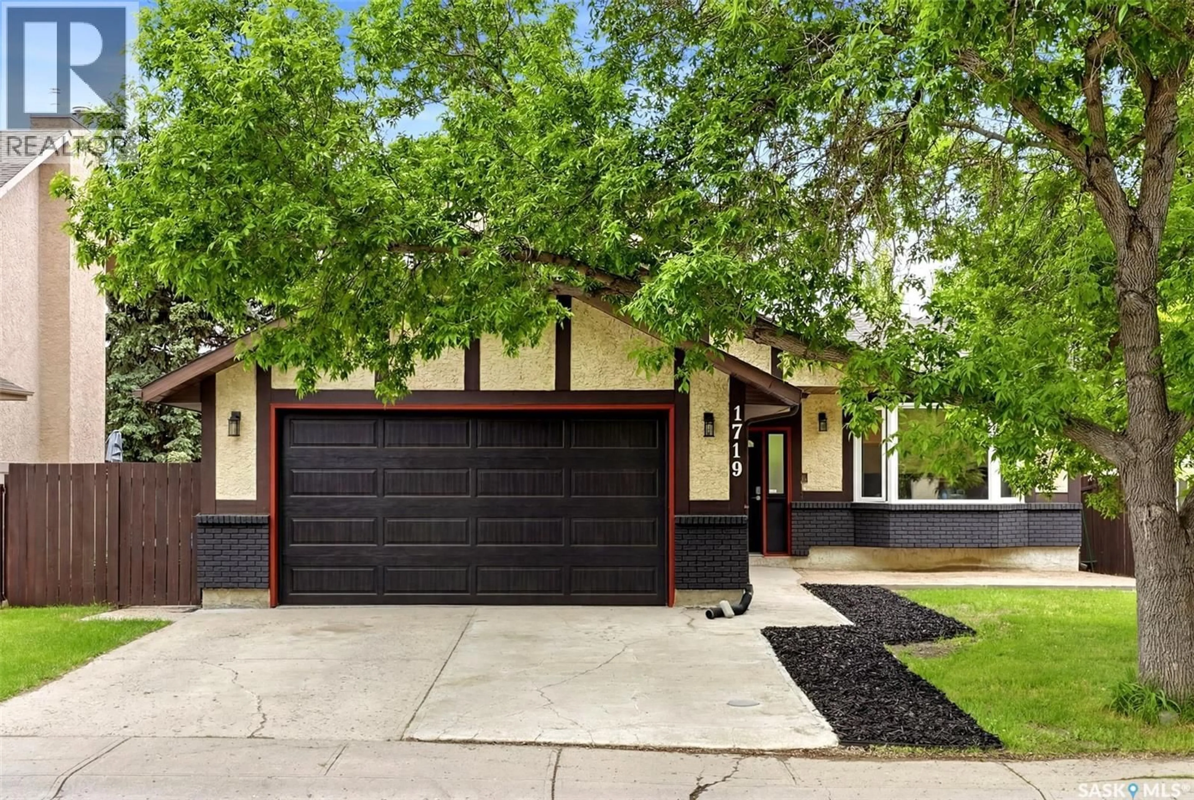 Unknown for 1719 BOYD STREET, Regina Saskatchewan S4V1S5
