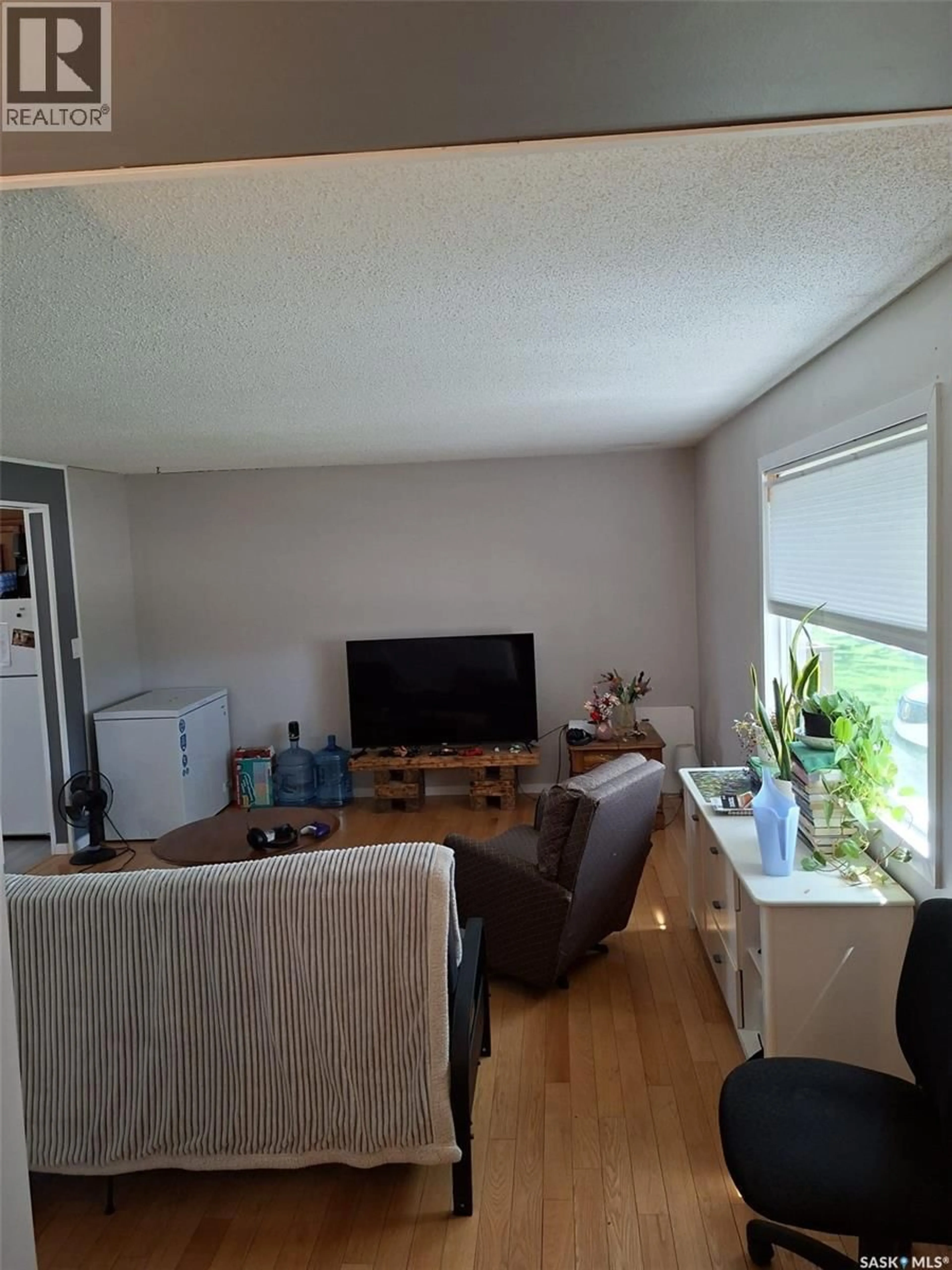 A pic of a room for 106 106TH STREET, Saskatoon Saskatchewan S7N1Y8