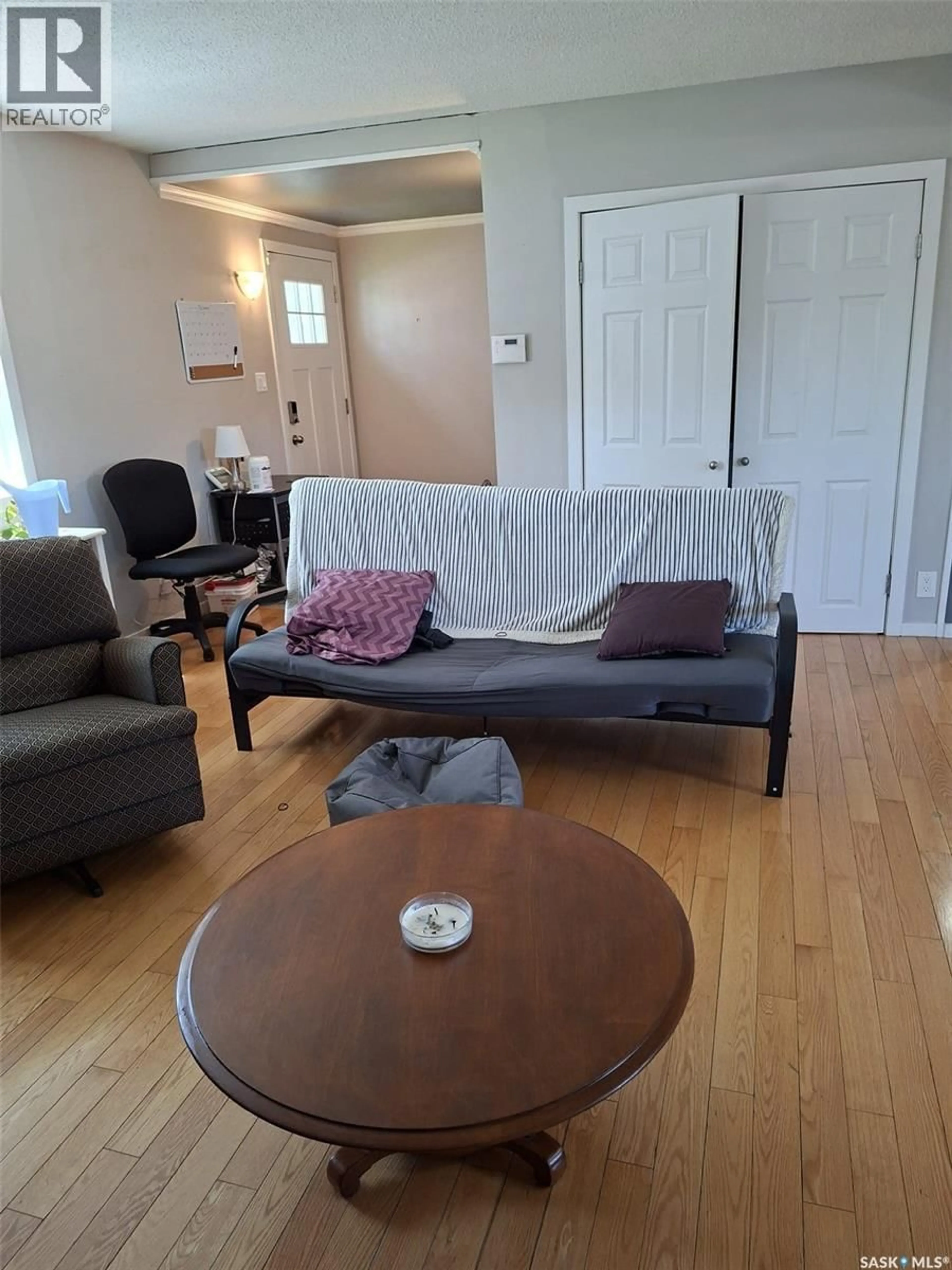 Living room with furniture, unknown for 106 106TH STREET, Saskatoon Saskatchewan S7N1Y8