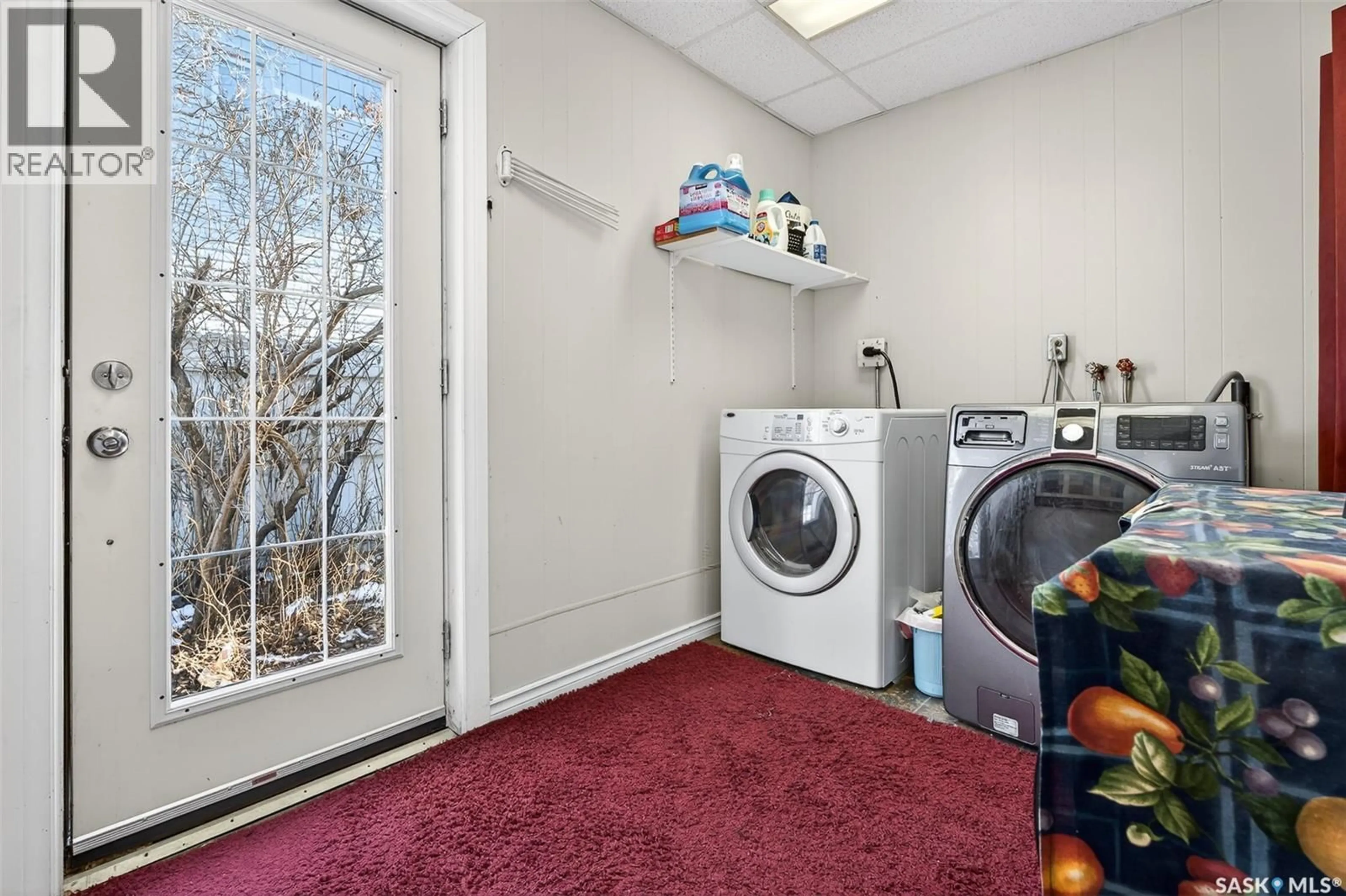Laundry room for 174 OMINICA STREET, Moose Jaw Saskatchewan S6H1X2