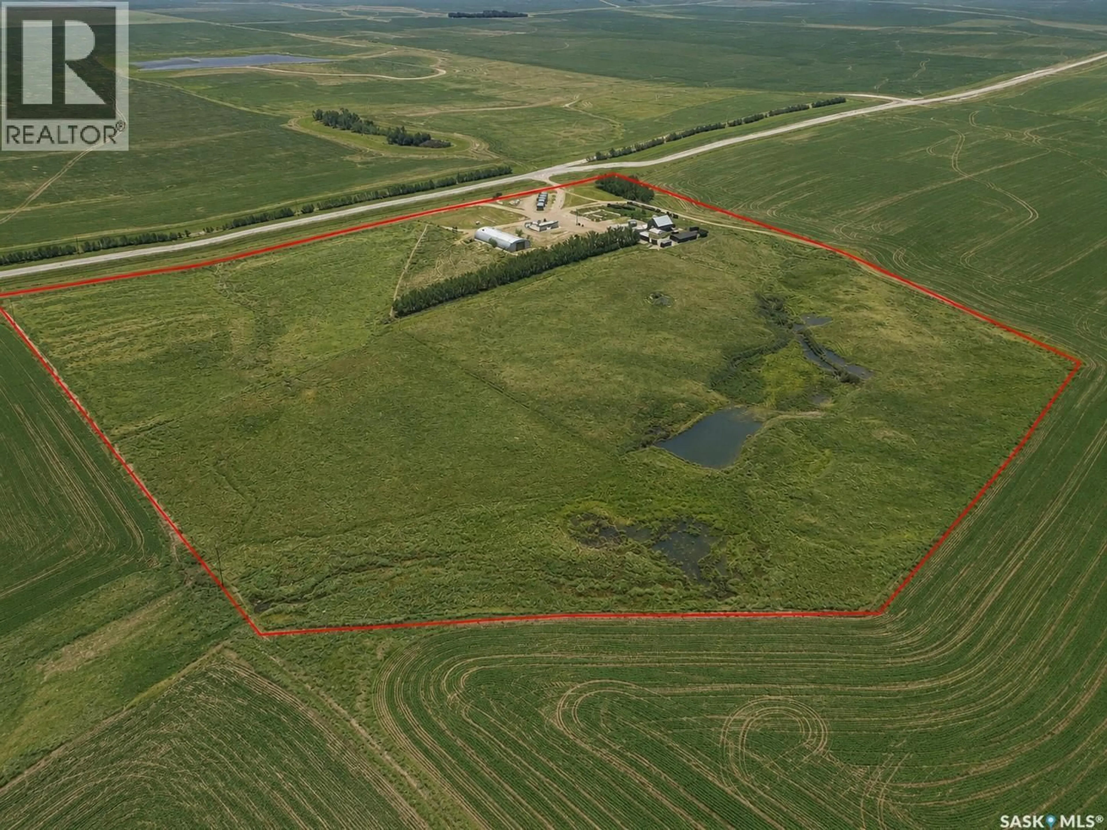 A pic from outside/outdoor area/front of a property/back of a property/a pic from drone, building for STONEHENGE ACREAGE, Stonehenge Rm No. 73 Saskatchewan S0H0B0