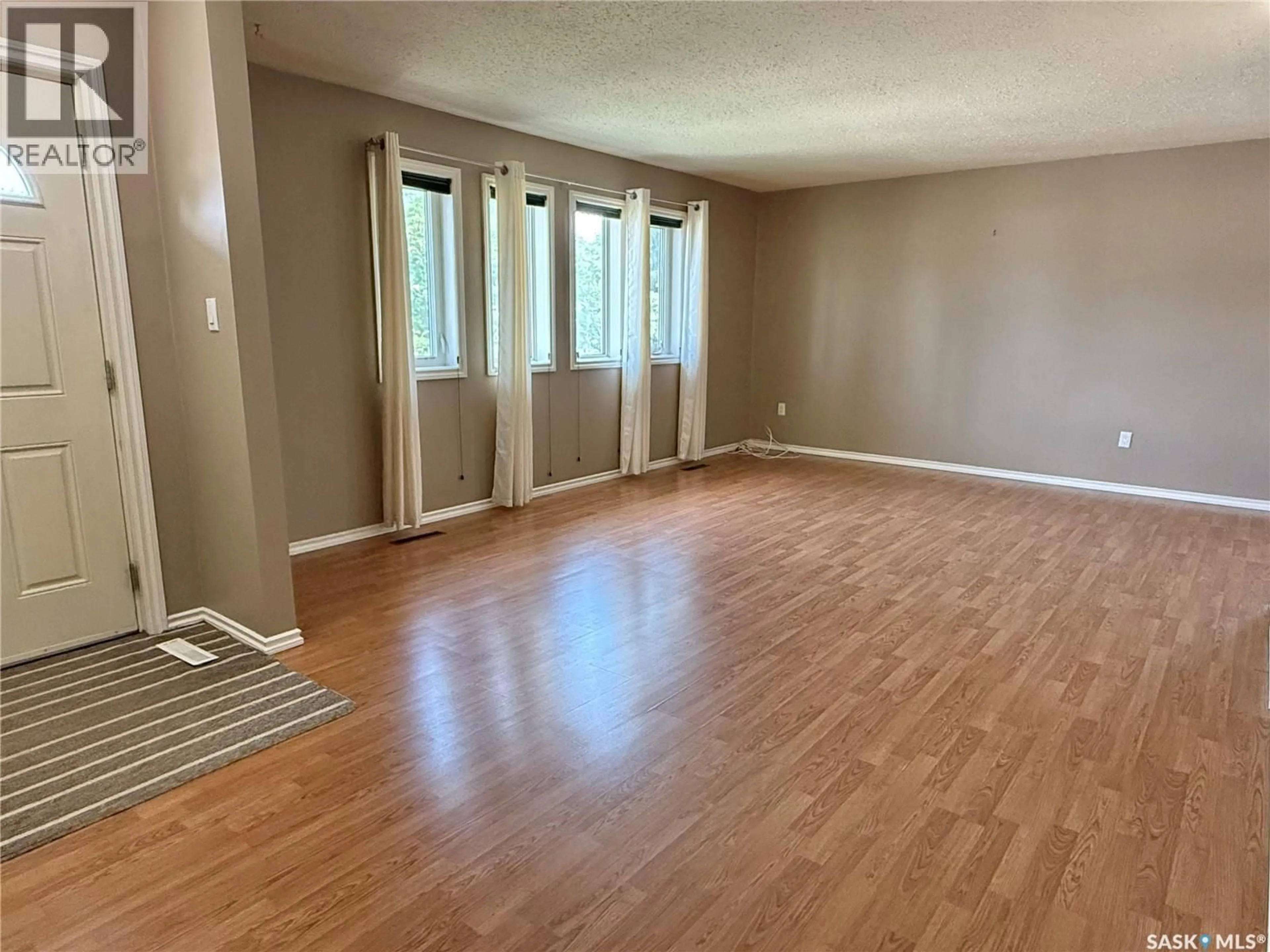 A pic of a room for E - 125 2ND STREET, Spiritwood Saskatchewan S0J2M0