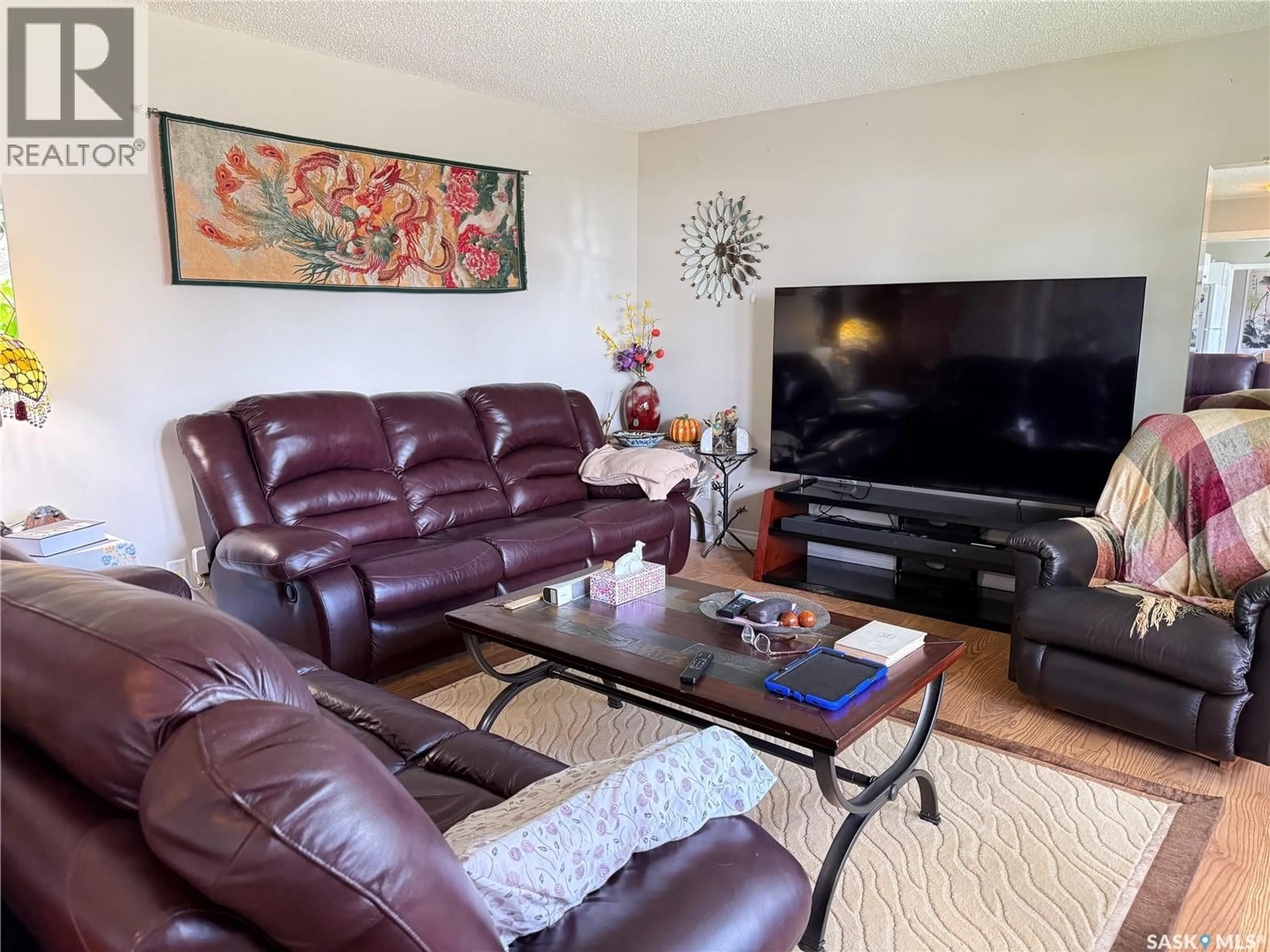 Living room with furniture, unknown for 23 TUFTS CRESCENT, Outlook Saskatchewan S0L2N0