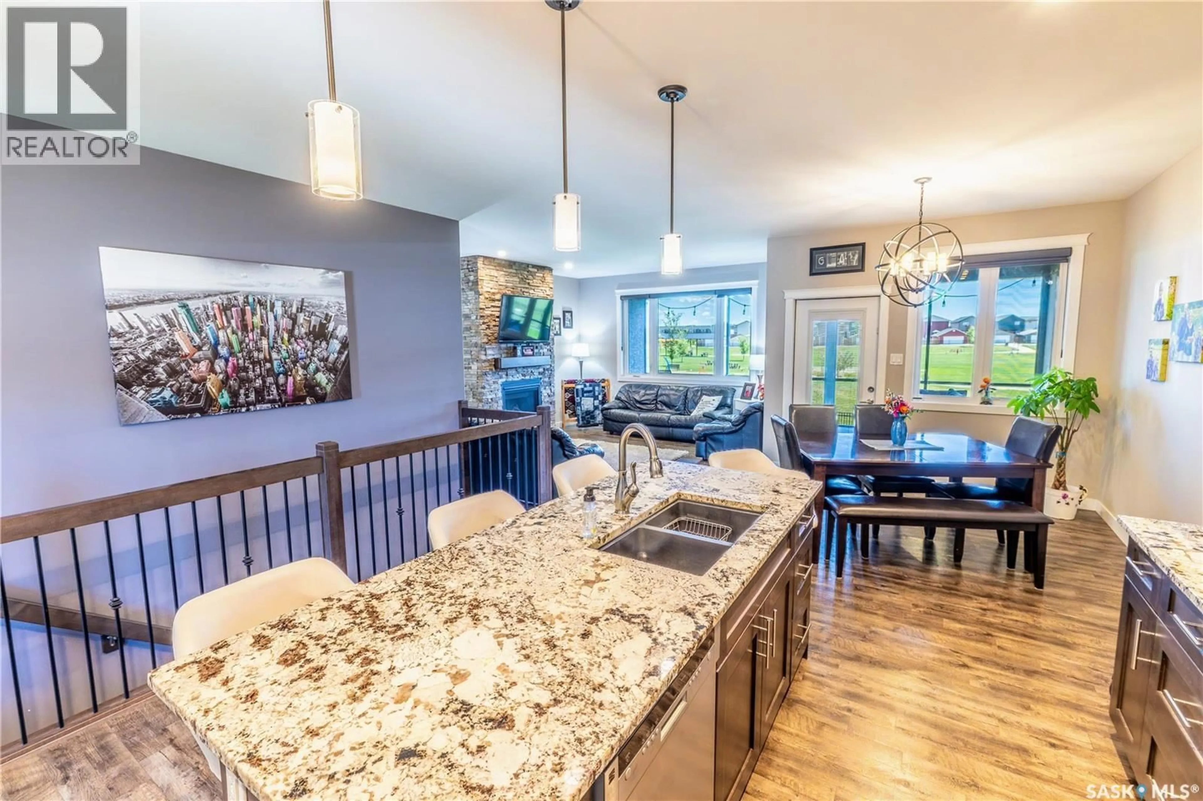 Open concept kitchen, unknown for 1178 MEIER DRIVE, Moose Jaw Saskatchewan S6J0B2