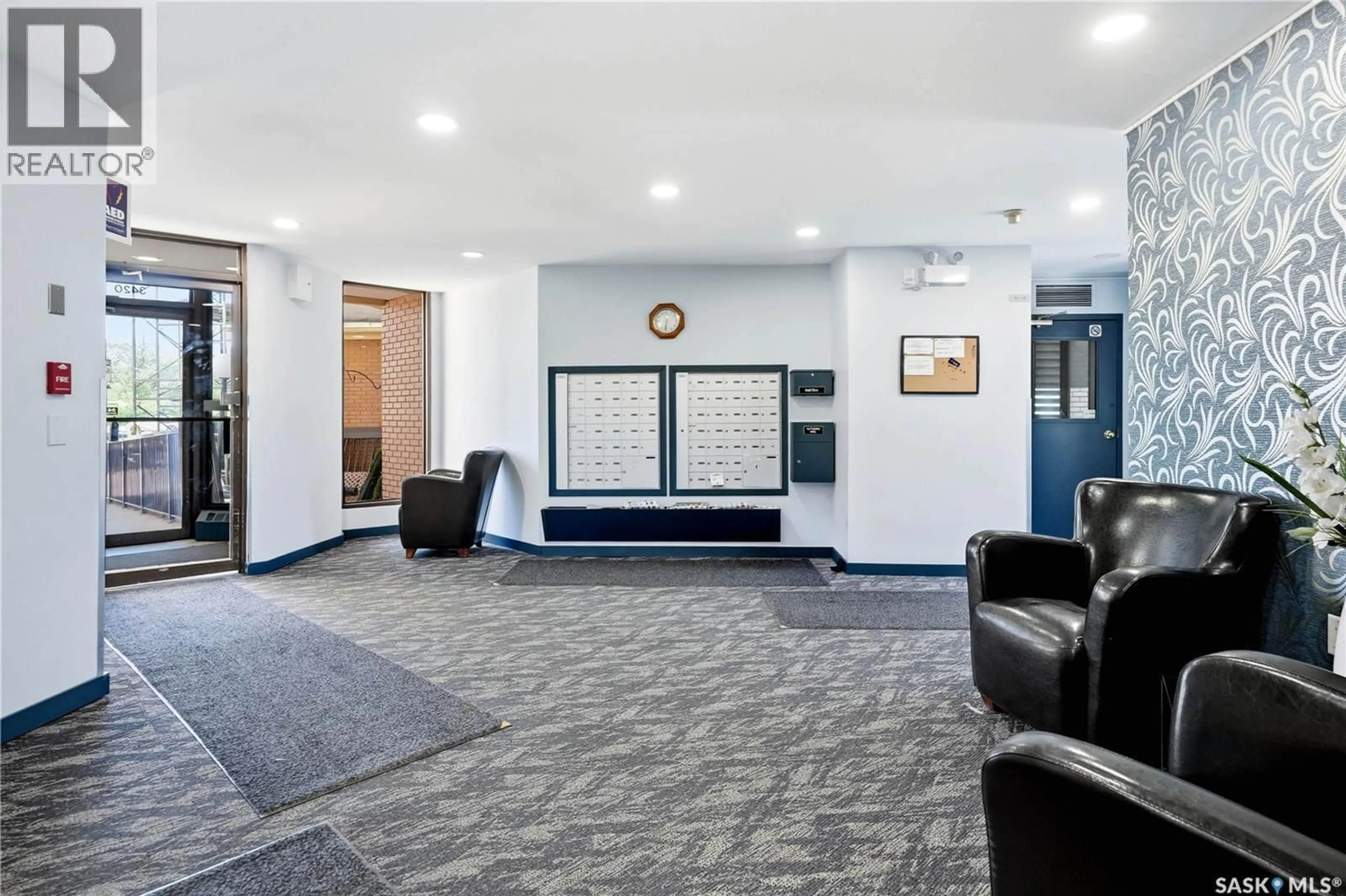 Lobby for 212 3420 PARK STREET, Regina Saskatchewan S4V2M9