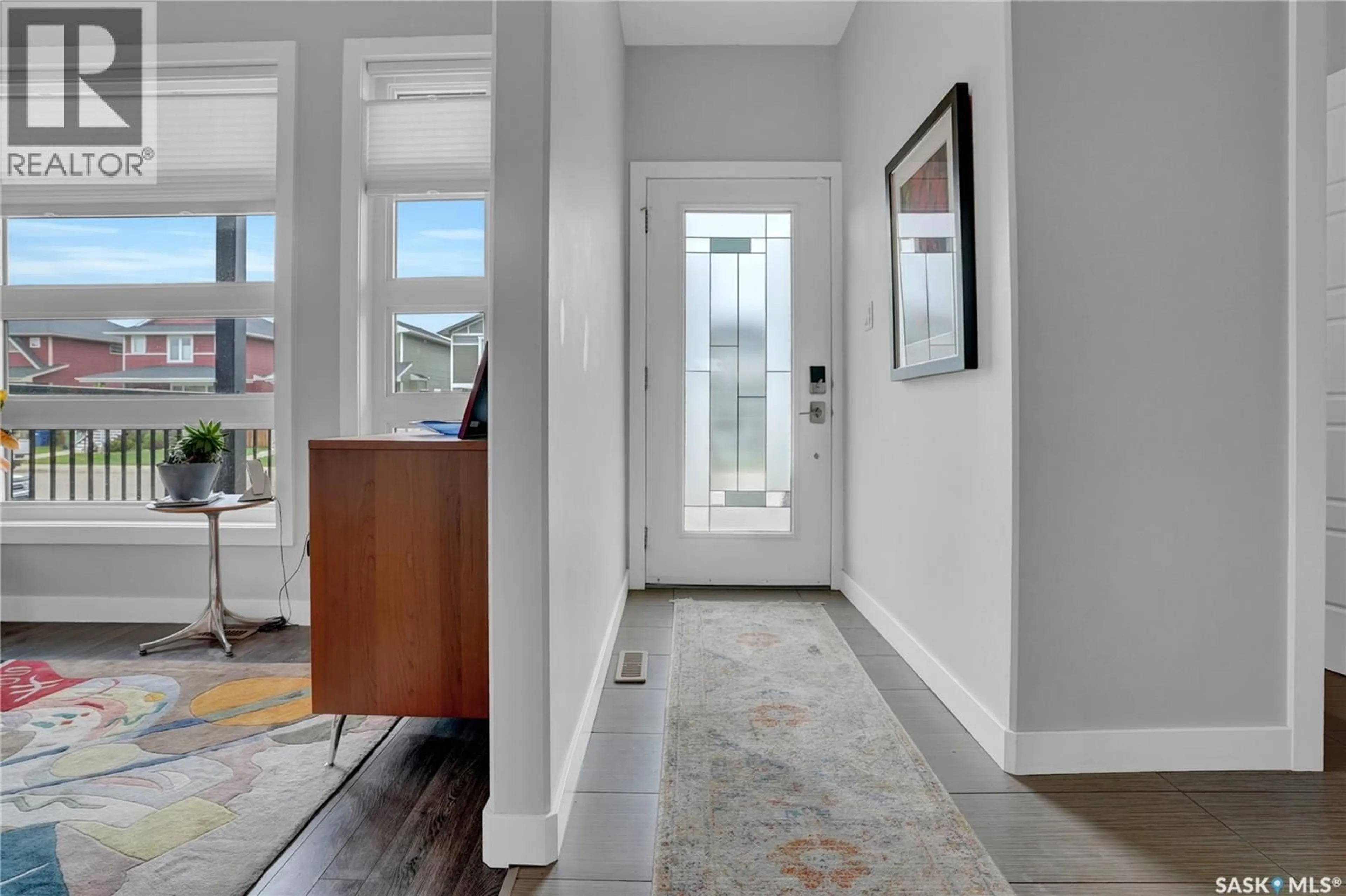 Indoor entryway for 1749 11TH AVENUE, Moose Jaw Saskatchewan S6J0B3